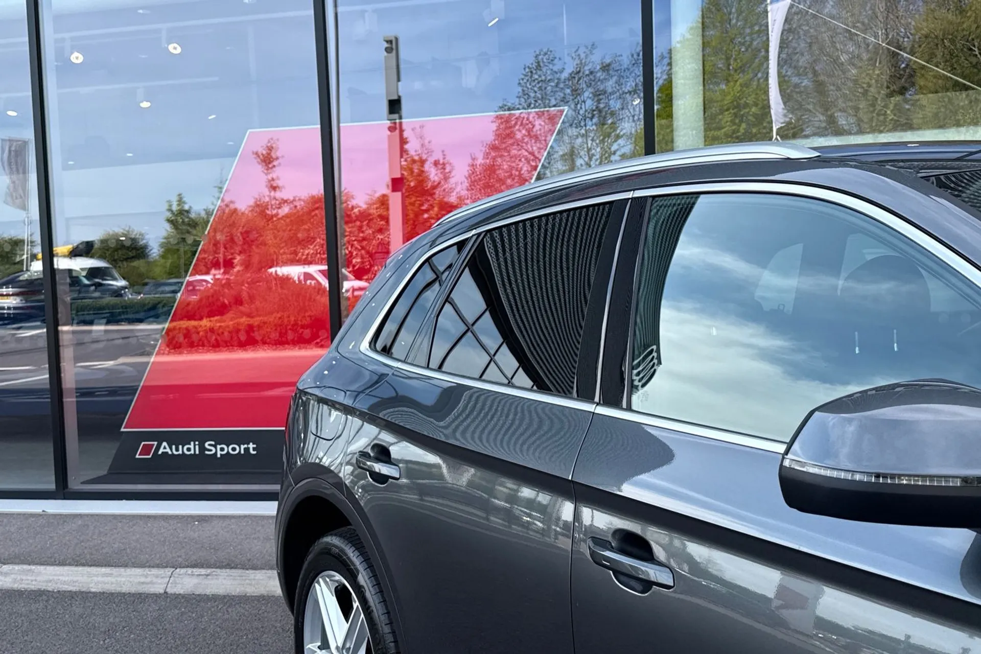 Audi Q5 thumbnail image number 30
