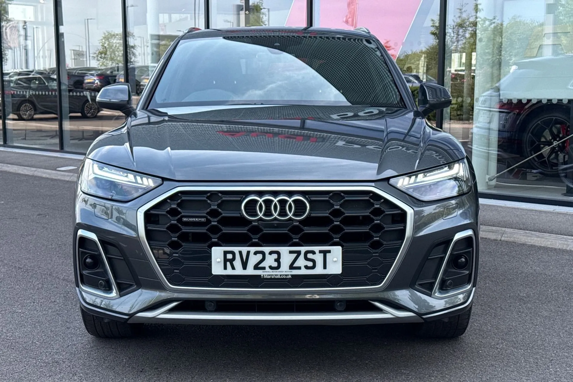 Audi Q5 thumbnail image number 11