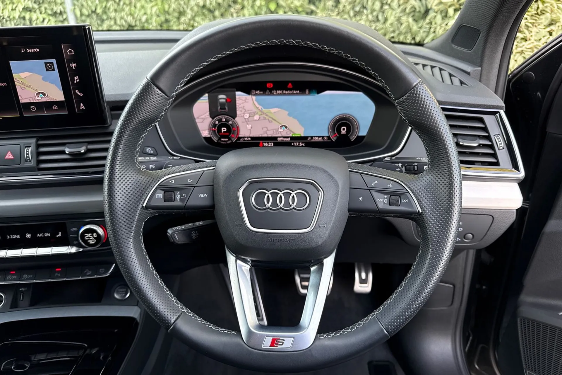 Audi Q5 thumbnail image number 19