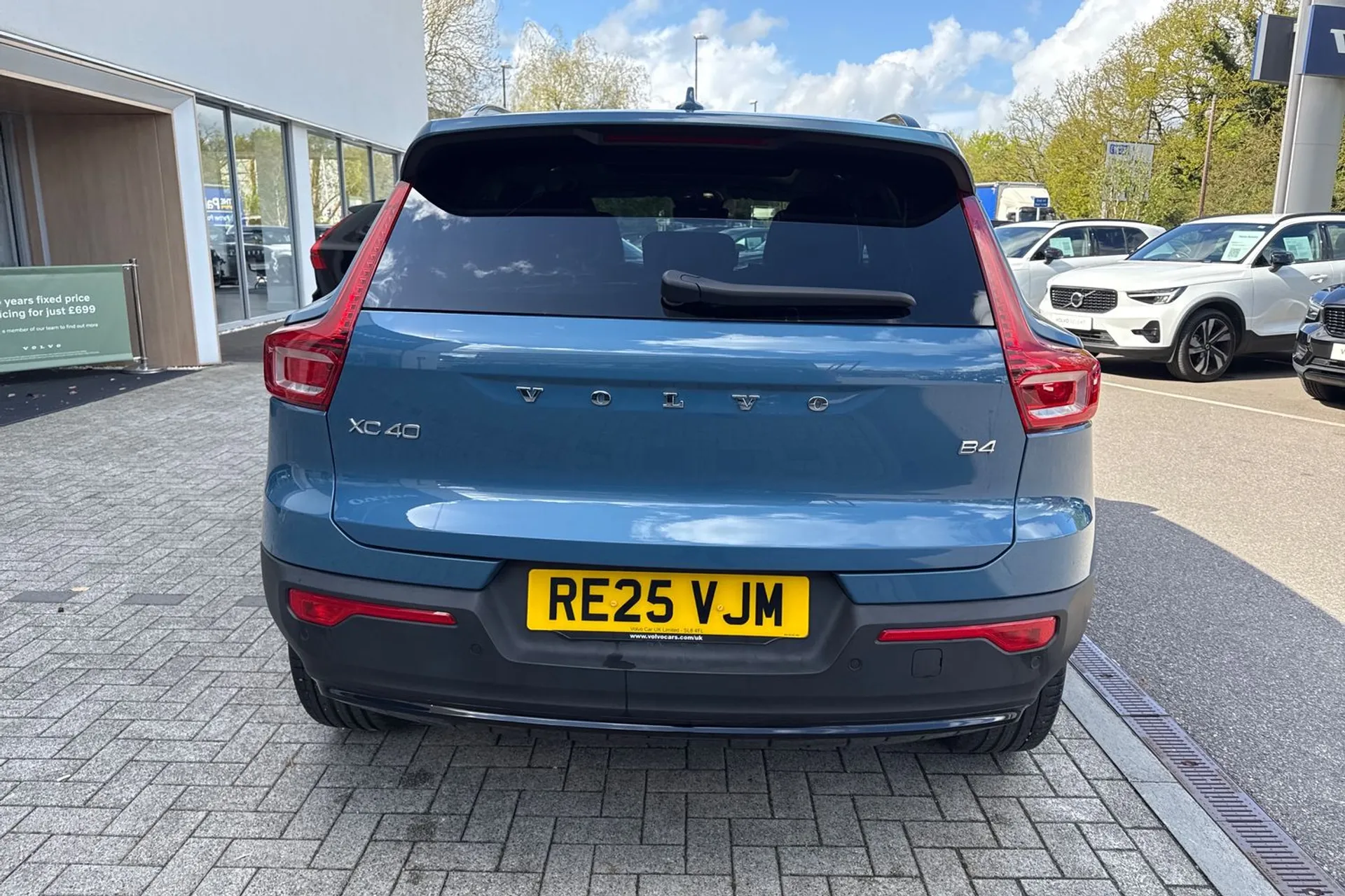 Volvo XC40 thumbnail image number 9