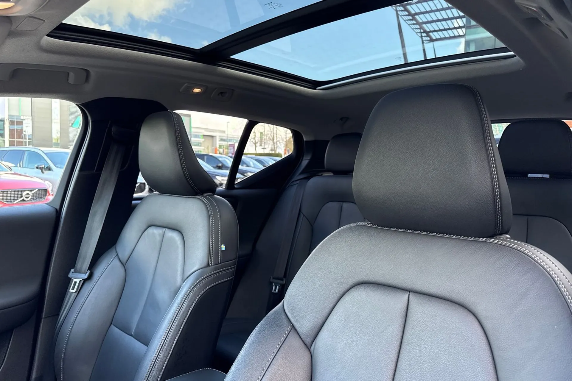 Volvo XC40 thumbnail image number 29