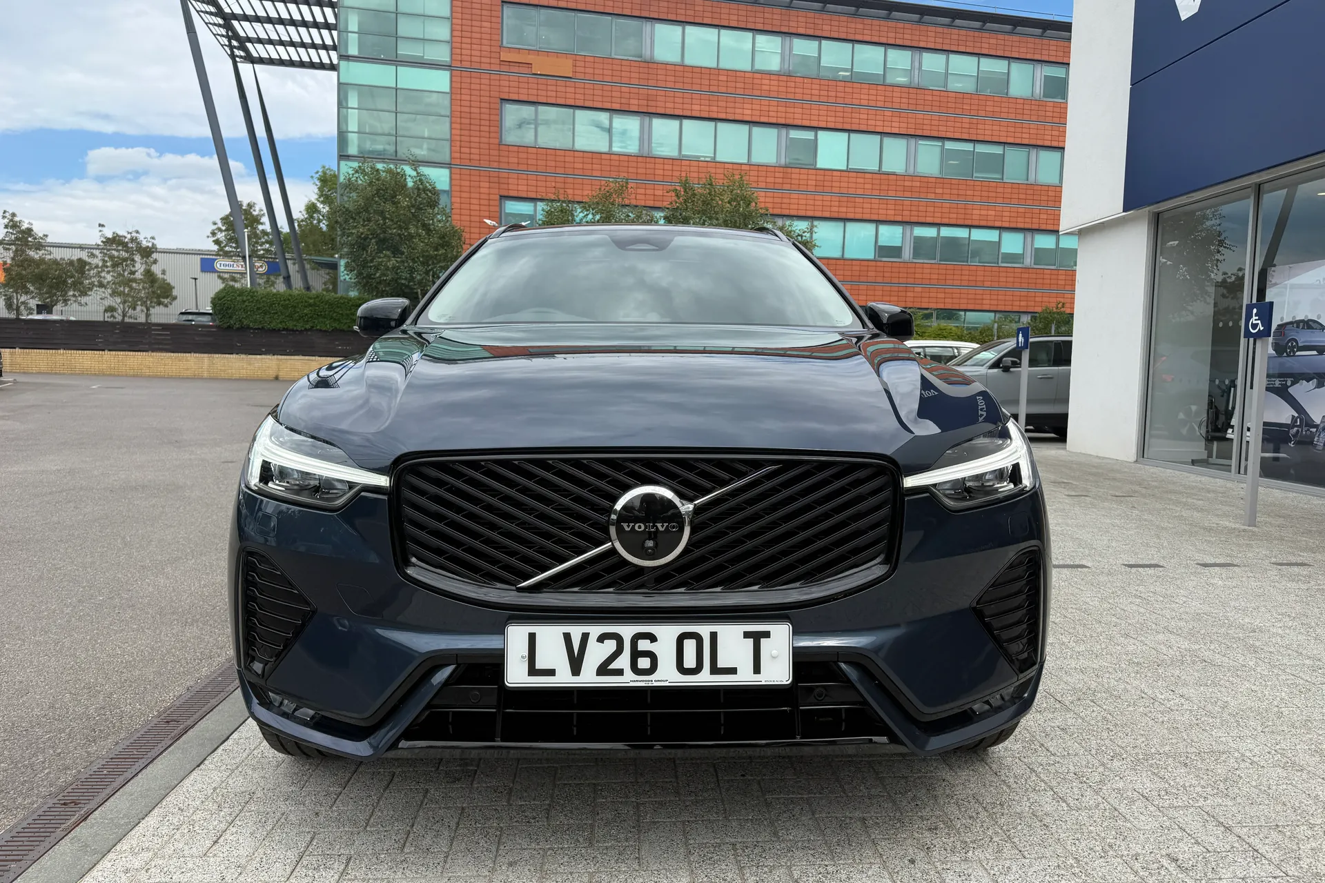 Volvo XC60 thumbnail image number 14