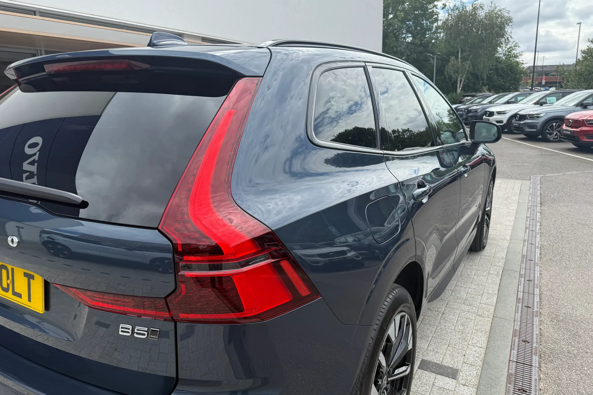 Volvo XC60 thumbnail image number 18
