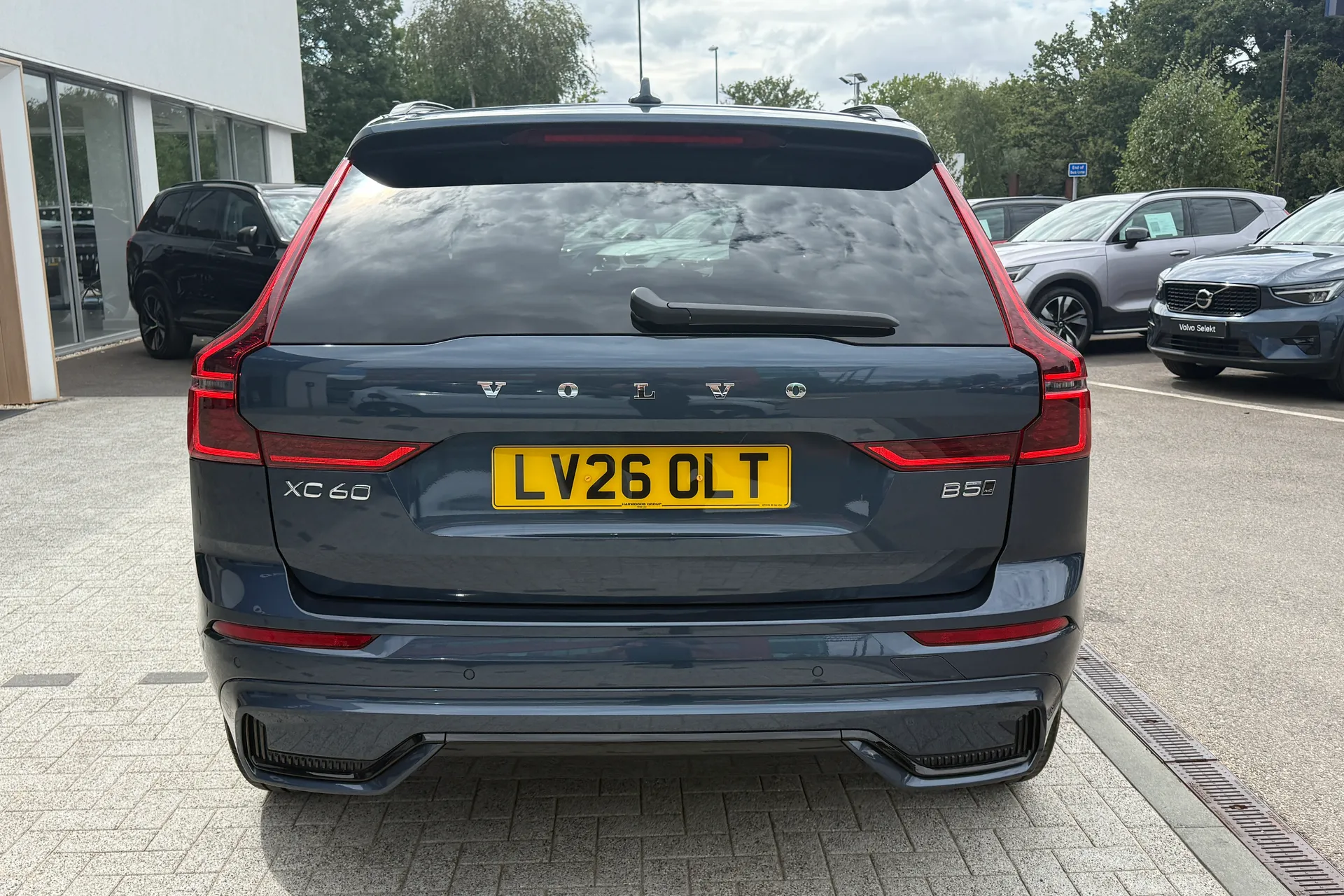 Volvo XC60 thumbnail image number 10