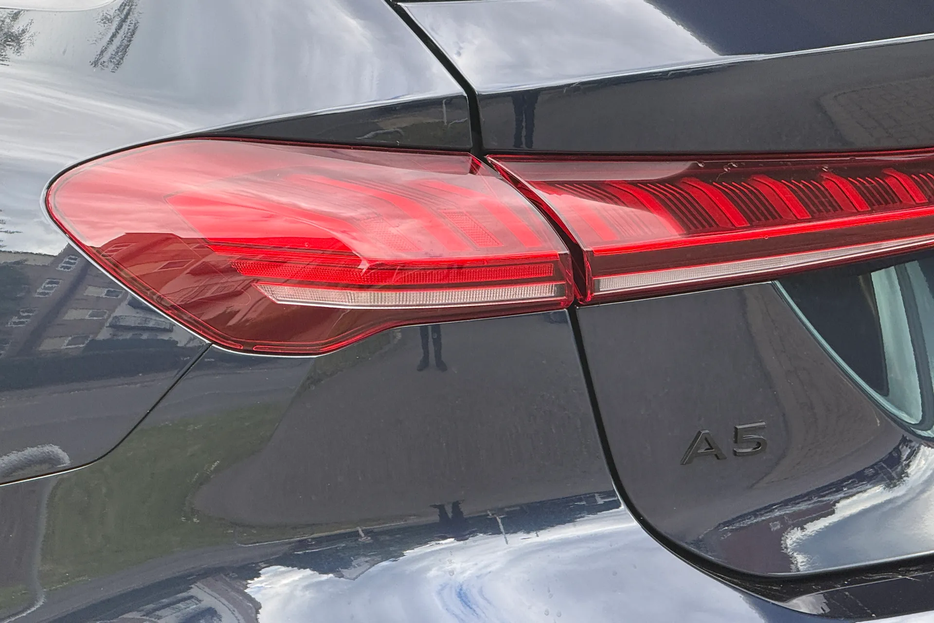Audi A5 thumbnail image number 38