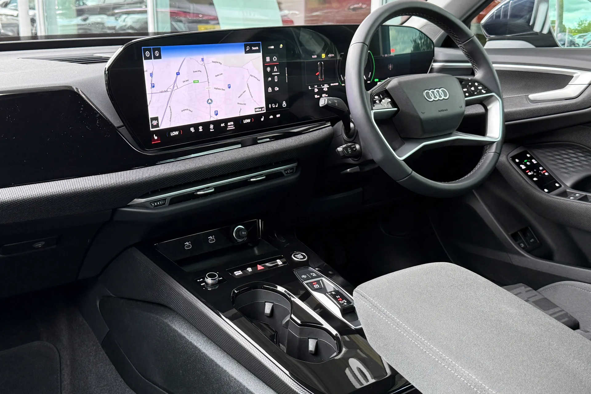 Audi A5 thumbnail image number 43