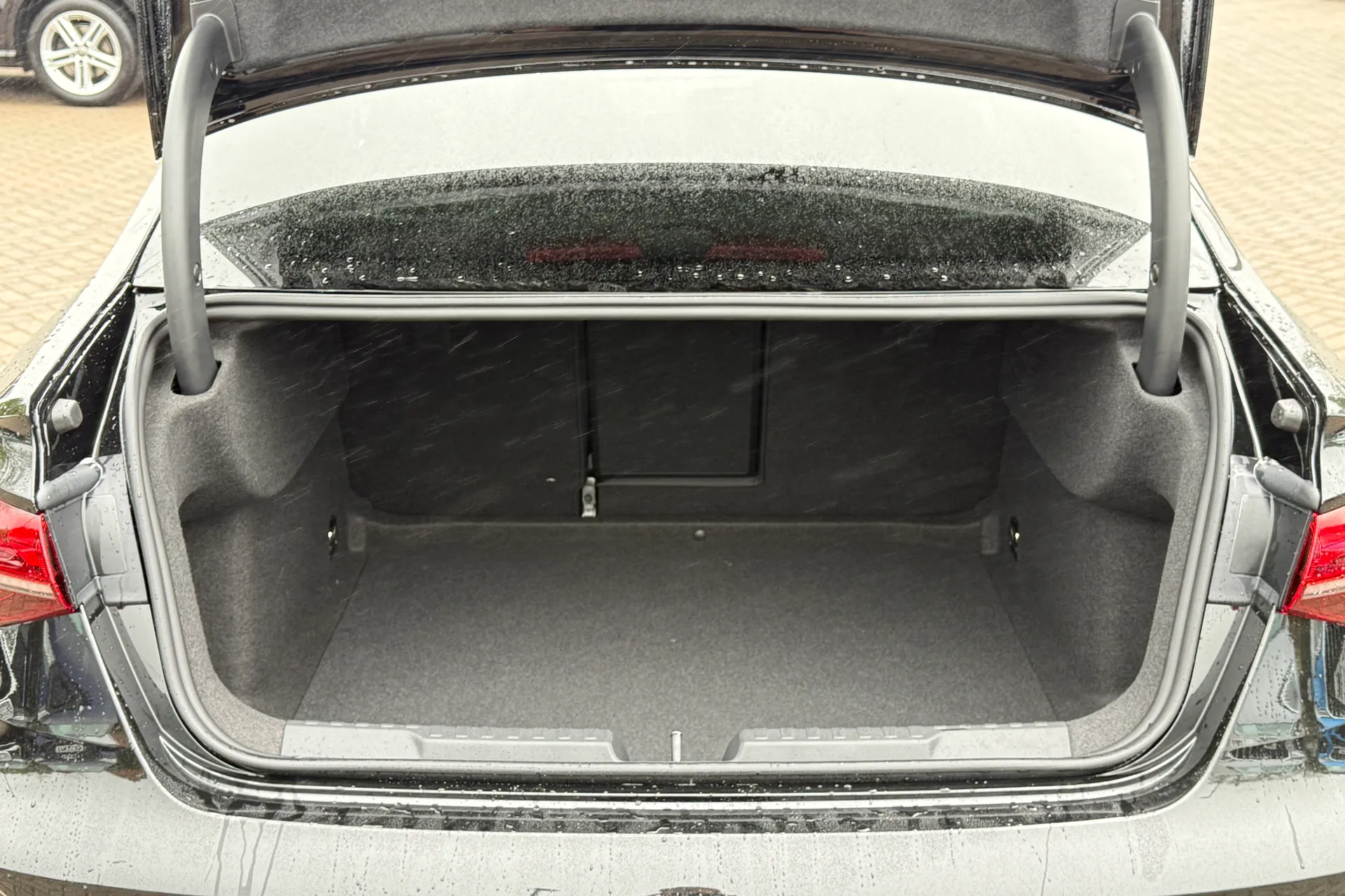 Audi A3 thumbnail image number 41
