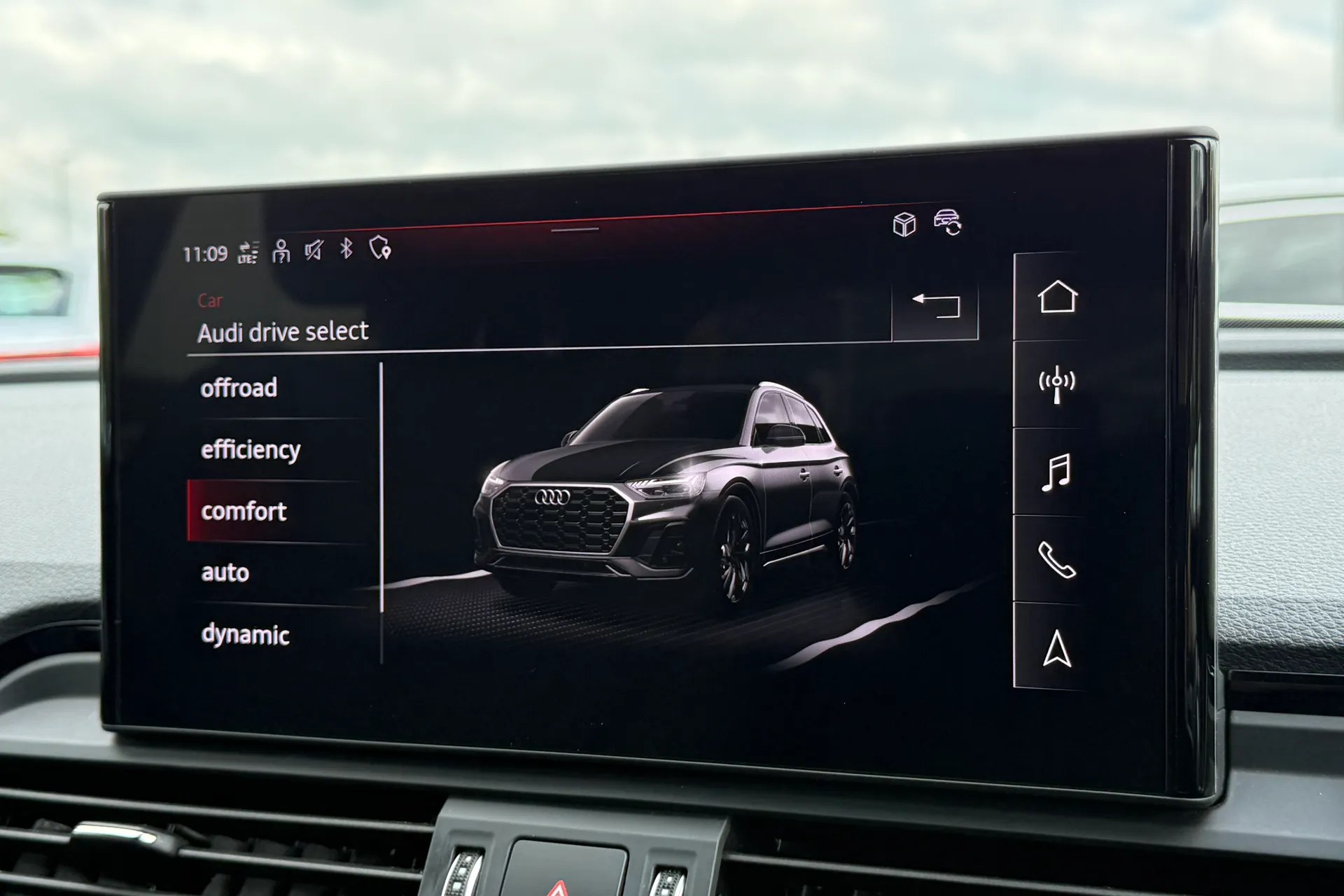 Audi Q5 thumbnail image number 13
