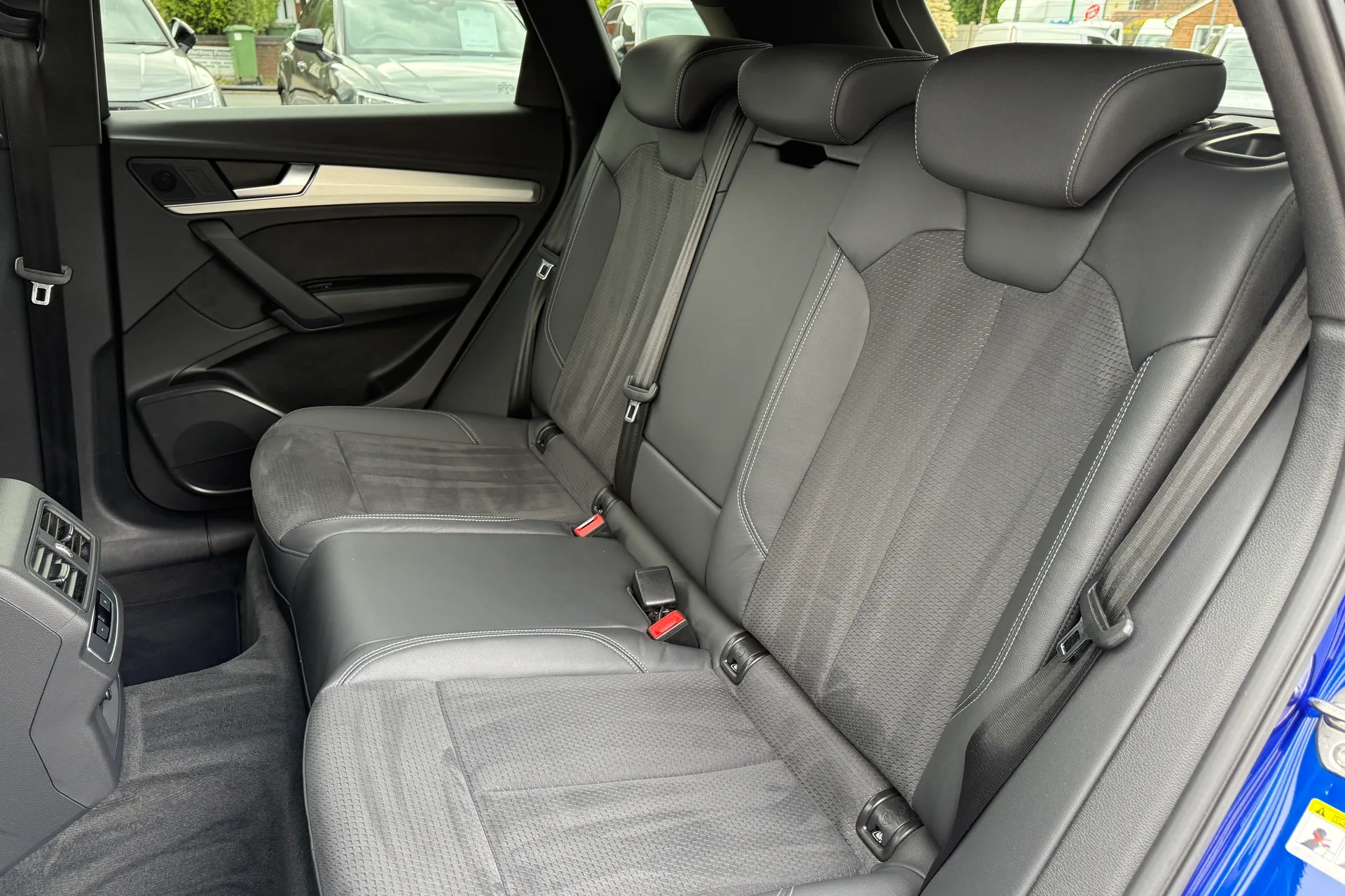 Audi Q5 thumbnail image number 44