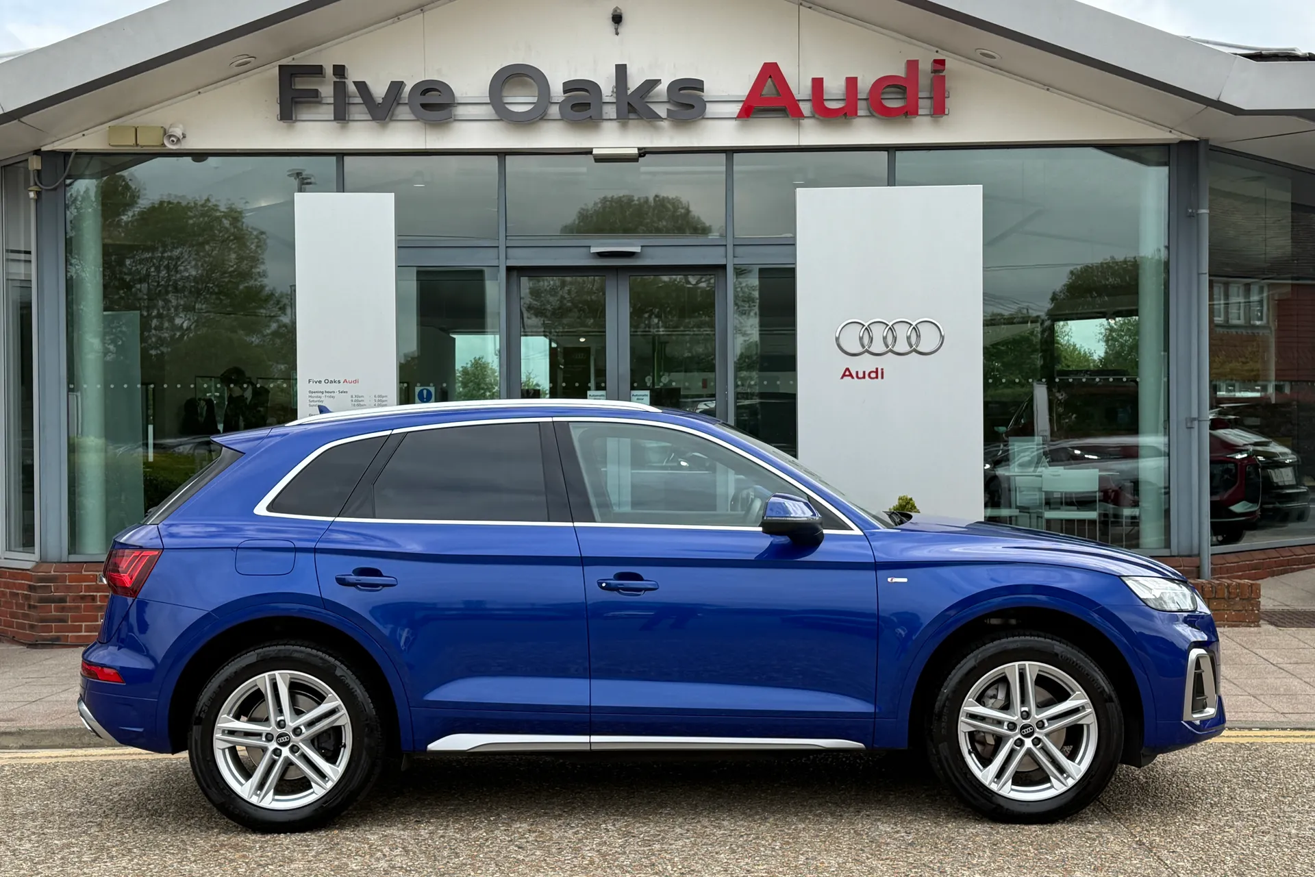 Audi Q5 thumbnail image number 2