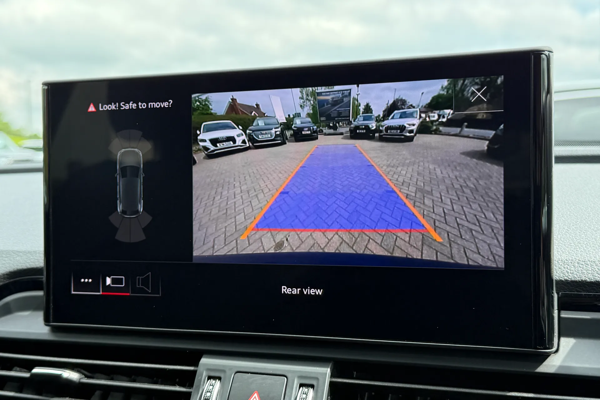 Audi Q5 thumbnail image number 4