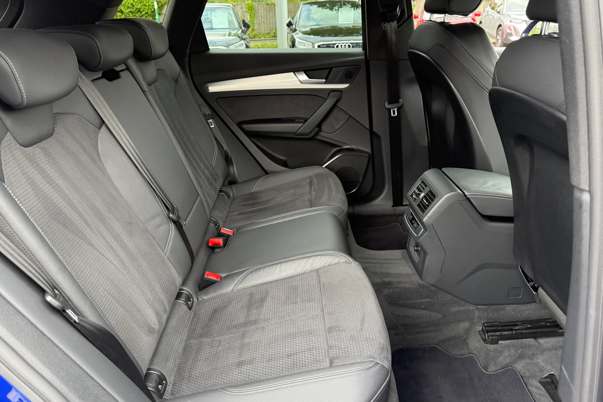 Audi Q5 thumbnail image number 46