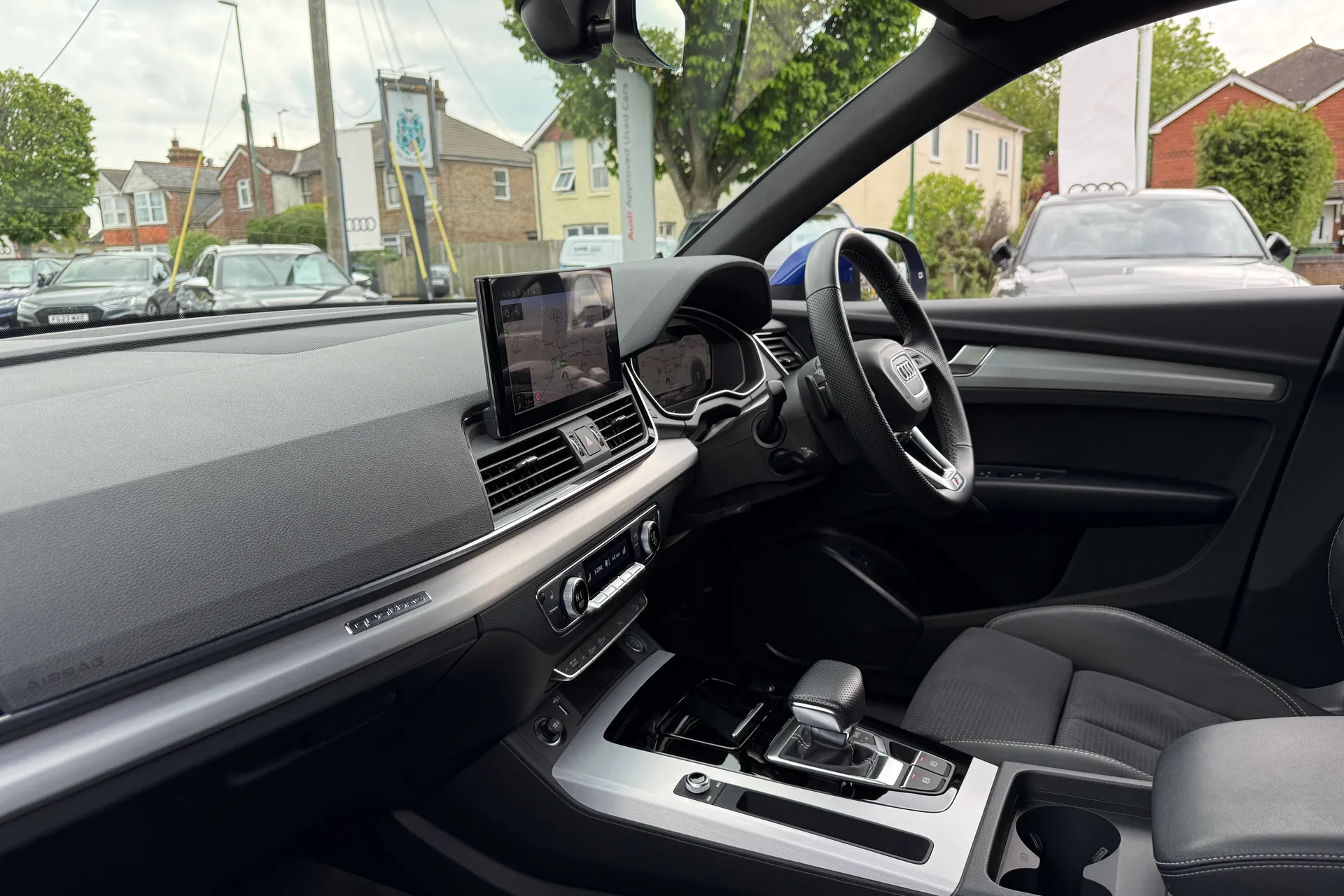 Audi Q5 thumbnail image number 30