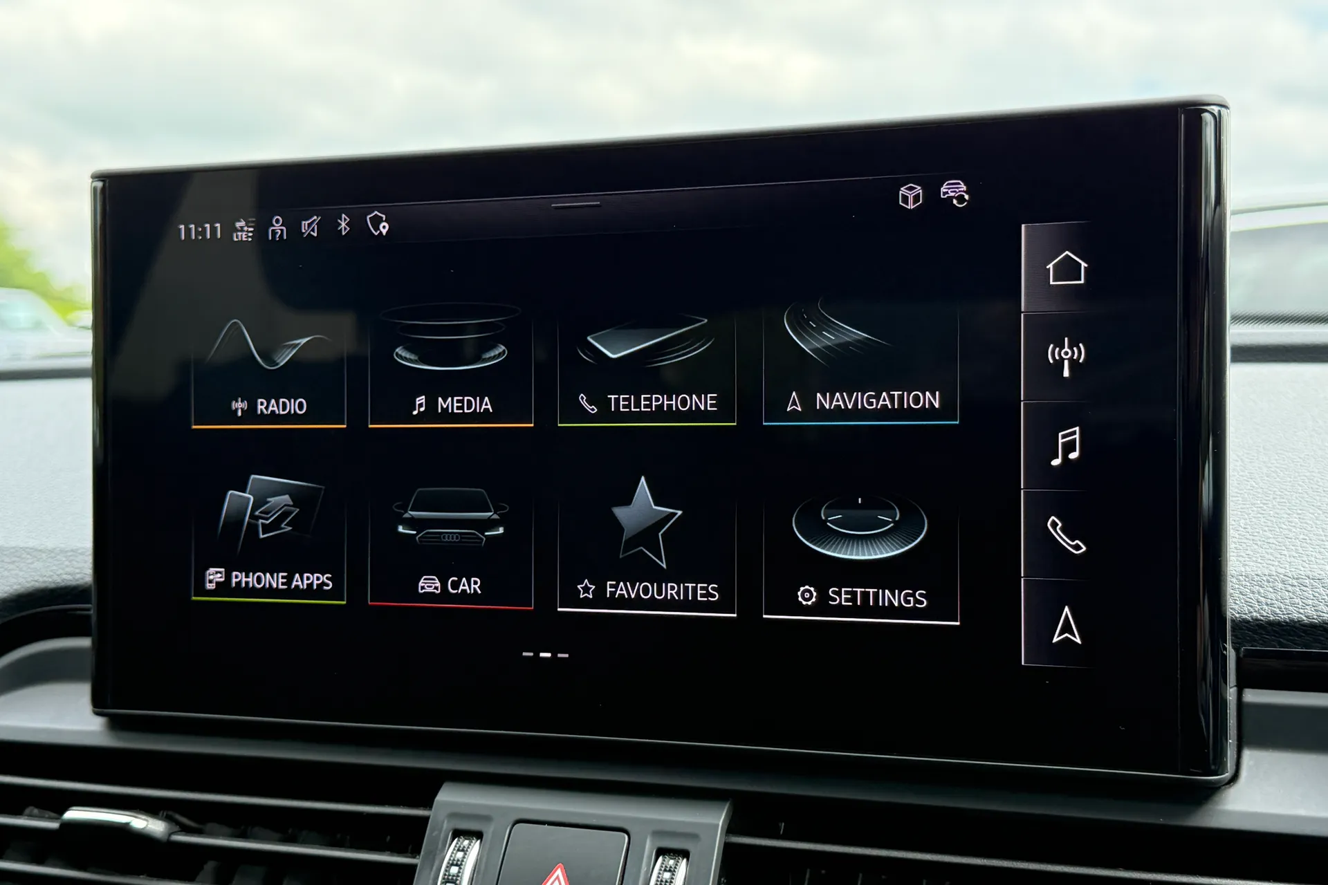 Audi Q5 thumbnail image number 16