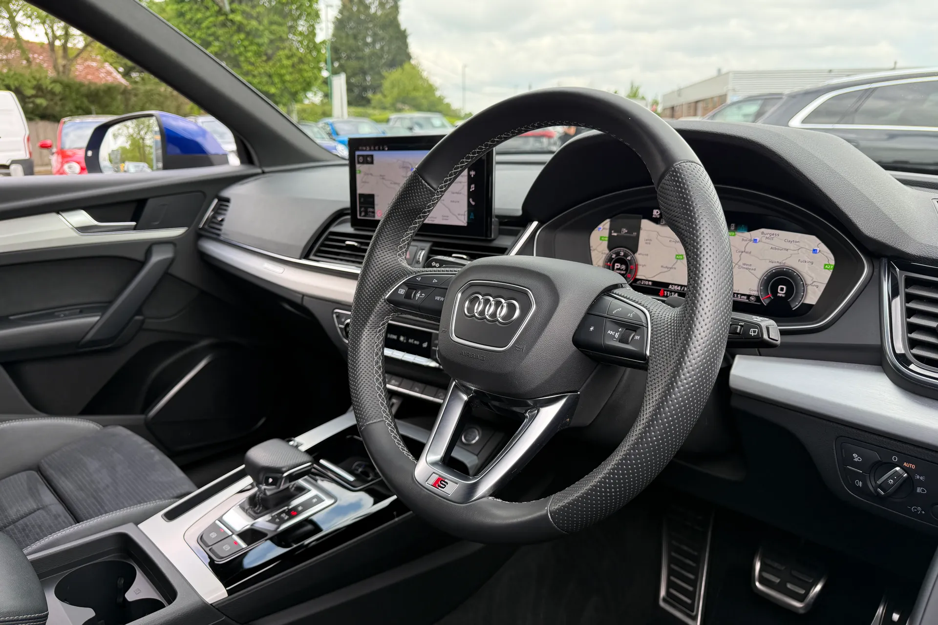 Audi Q5 thumbnail image number 29