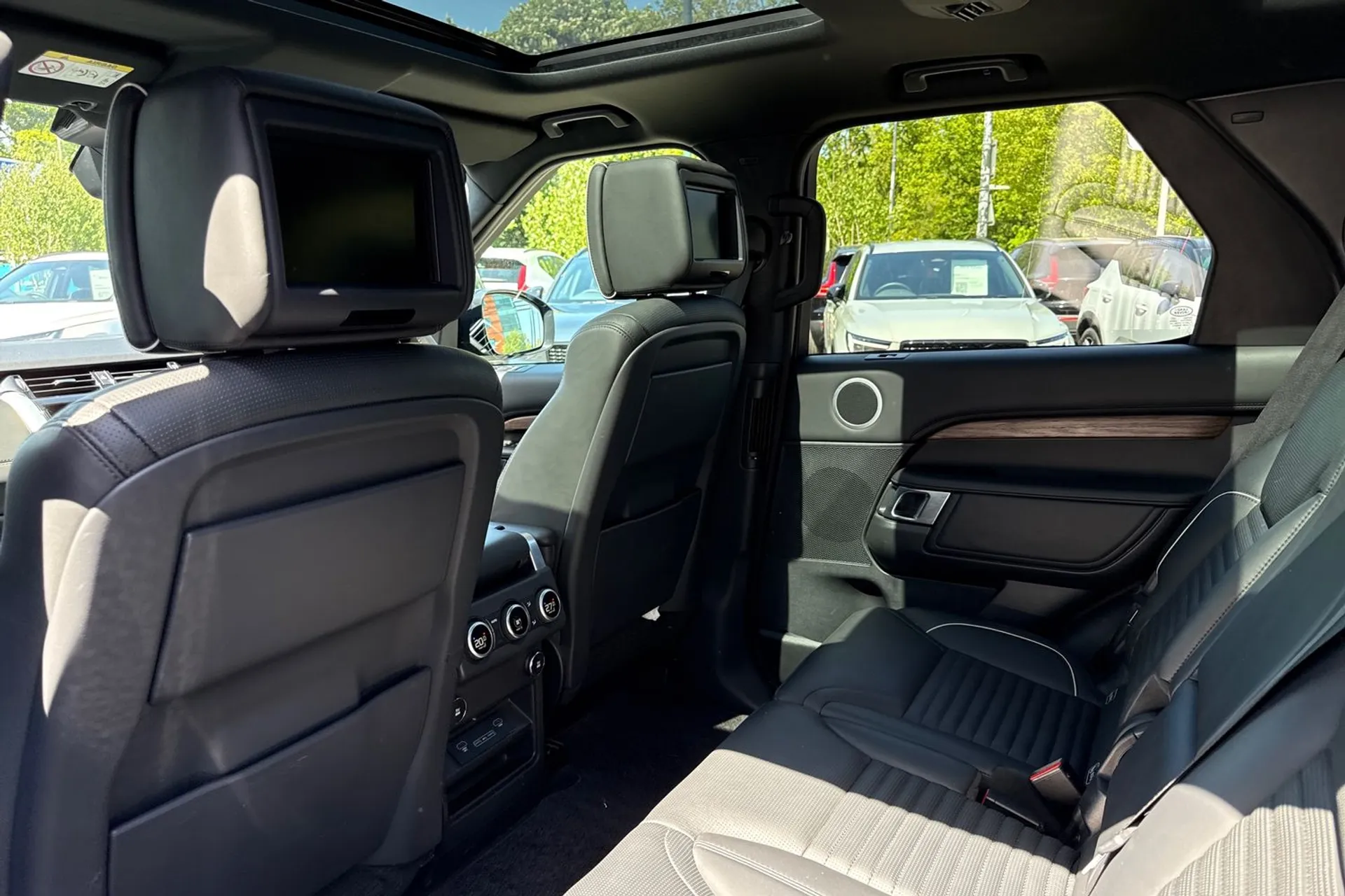 LAND ROVER DISCOVERY thumbnail image number 34