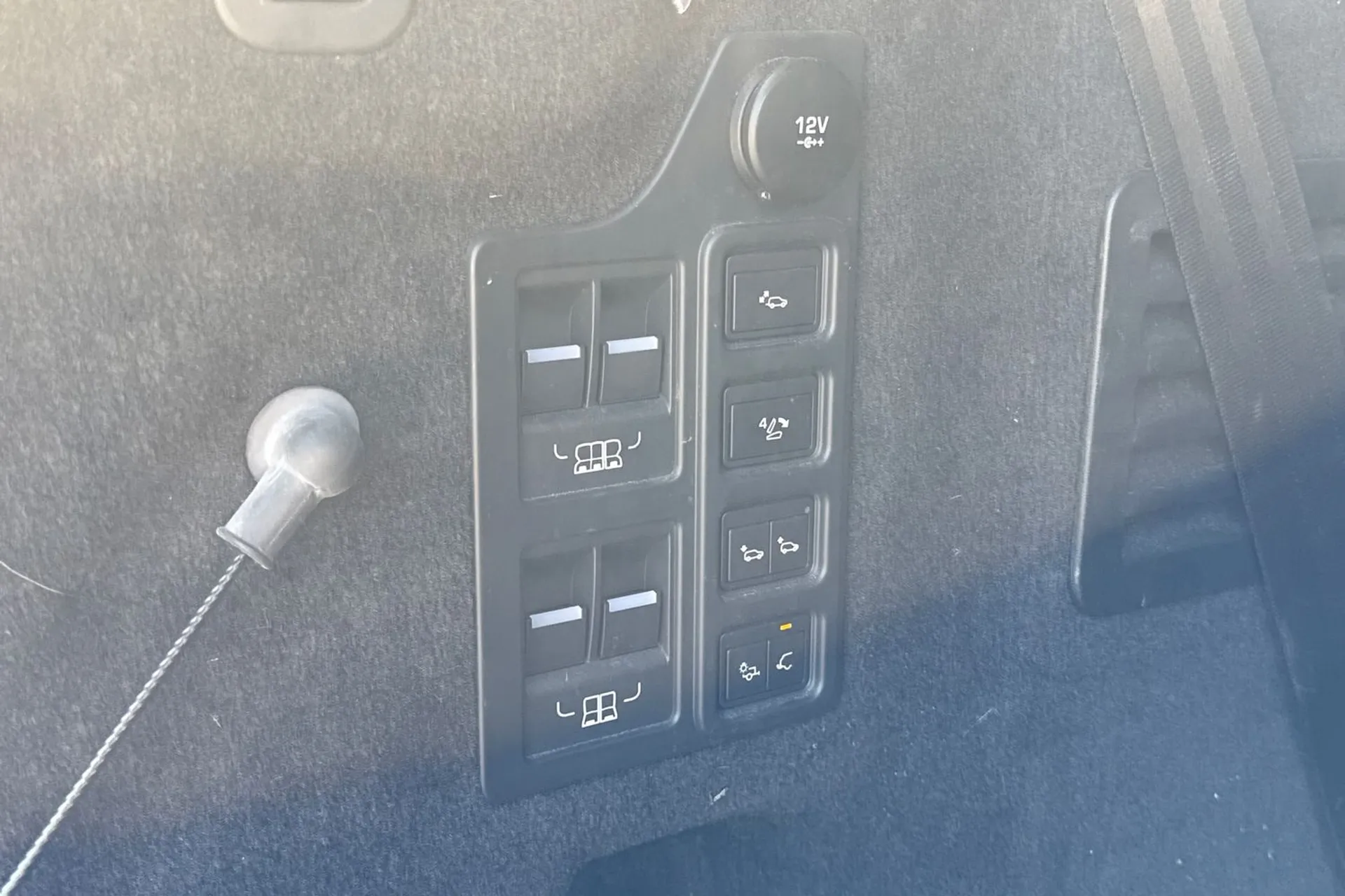LAND ROVER DISCOVERY thumbnail image number 22
