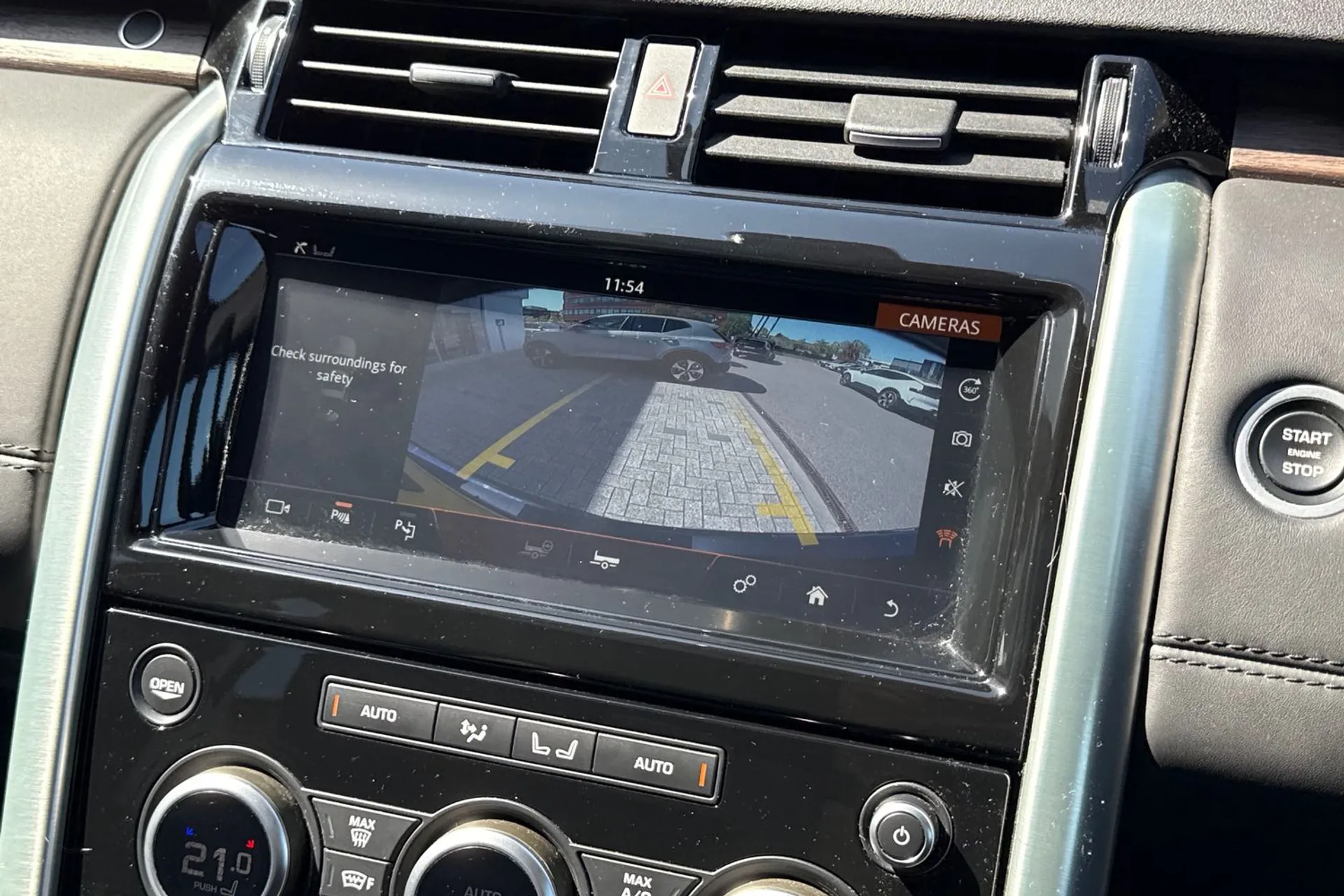 LAND ROVER DISCOVERY thumbnail image number 4