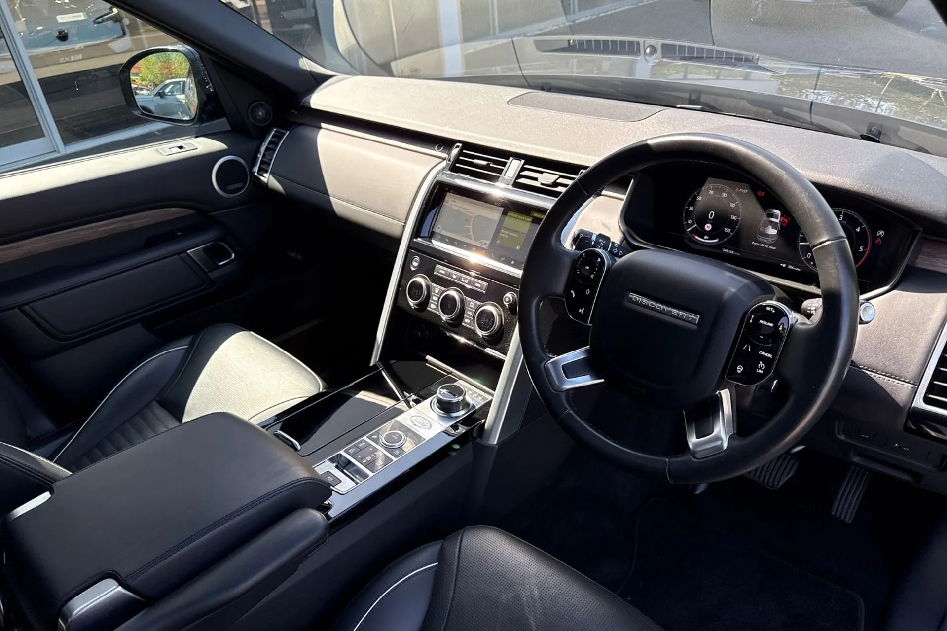 LAND ROVER DISCOVERY thumbnail image number 28