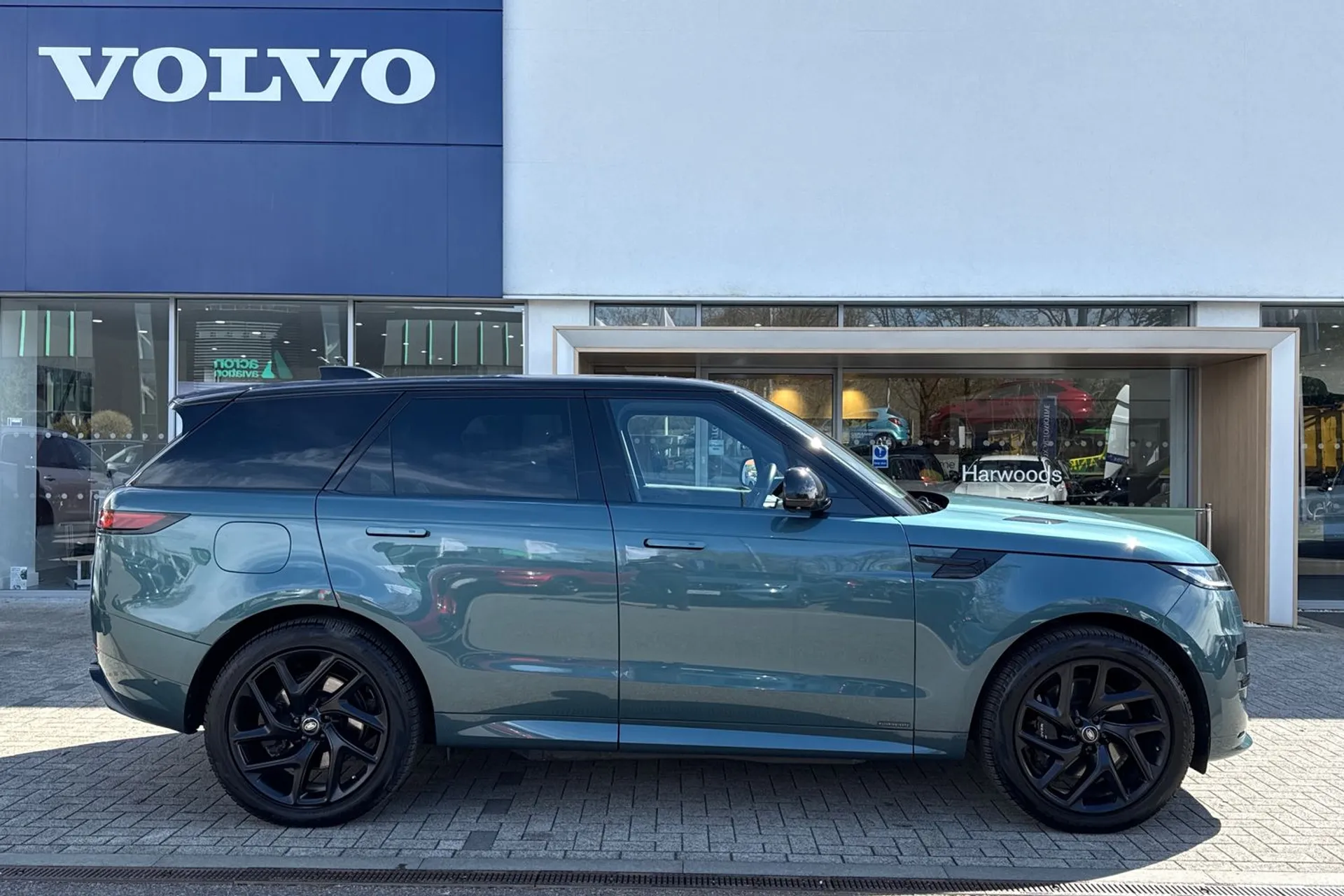 LAND ROVER RANGE ROVER SPORT thumbnail image number 2