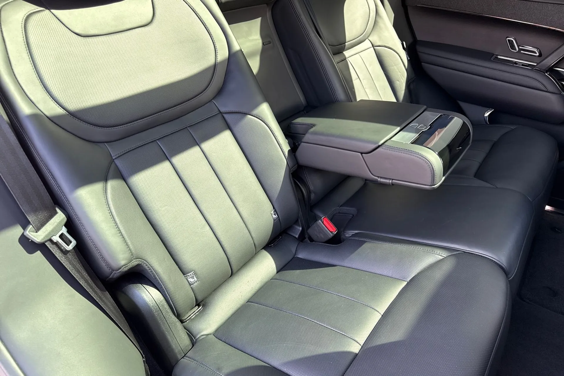 LAND ROVER RANGE ROVER SPORT thumbnail image number 28