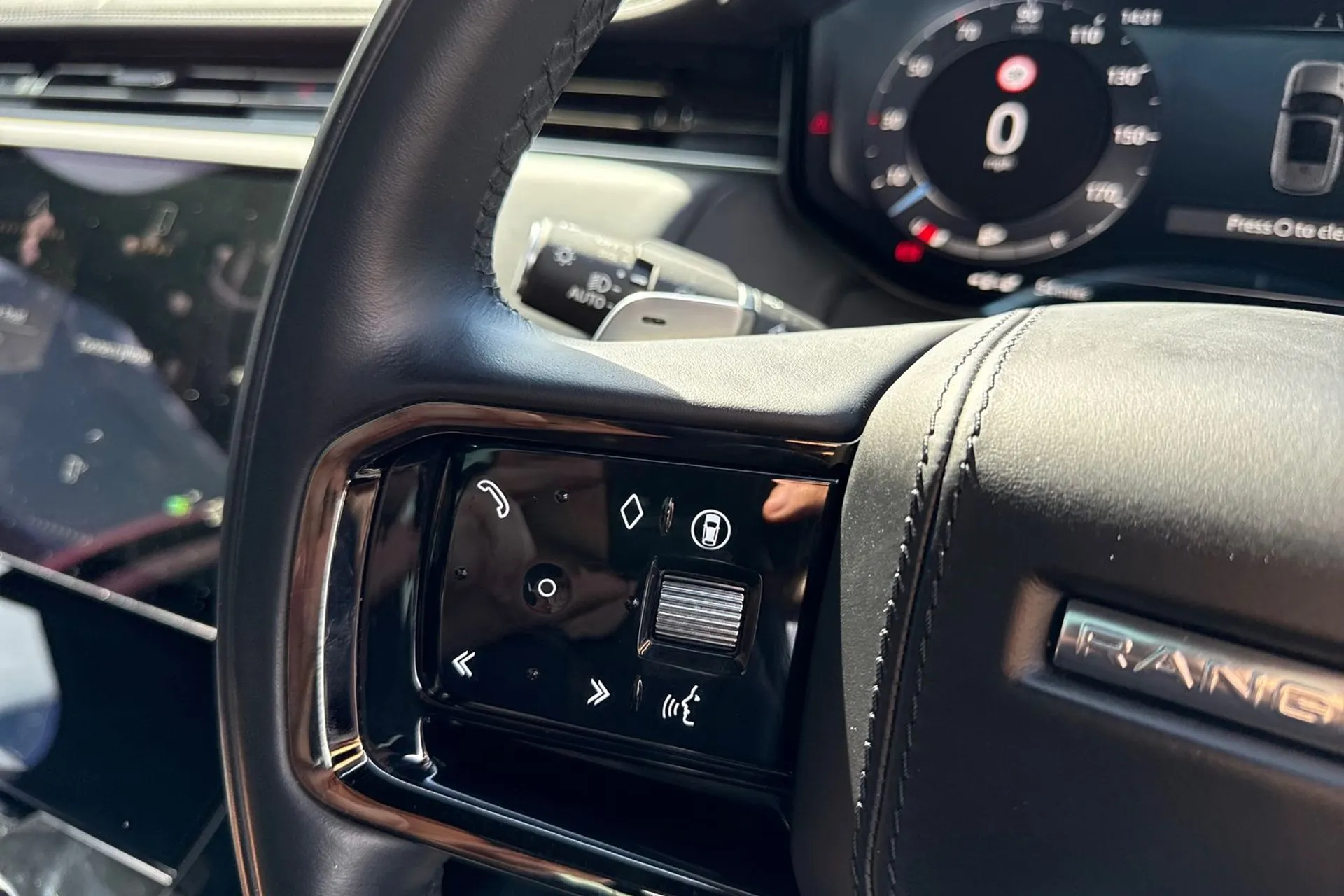 LAND ROVER RANGE ROVER SPORT thumbnail image number 41