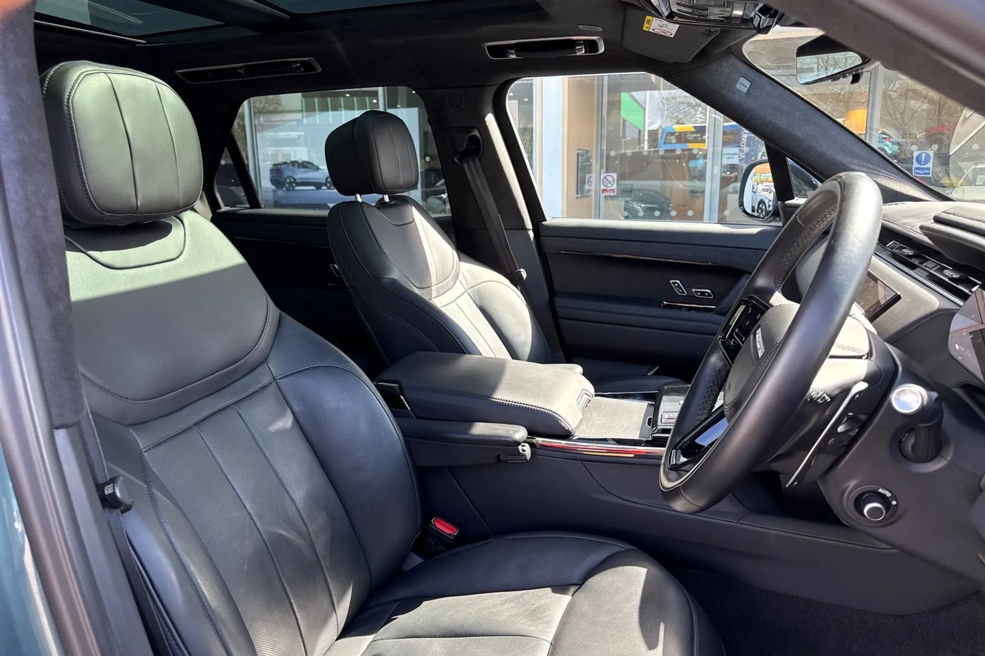 LAND ROVER RANGE ROVER SPORT thumbnail image number 29