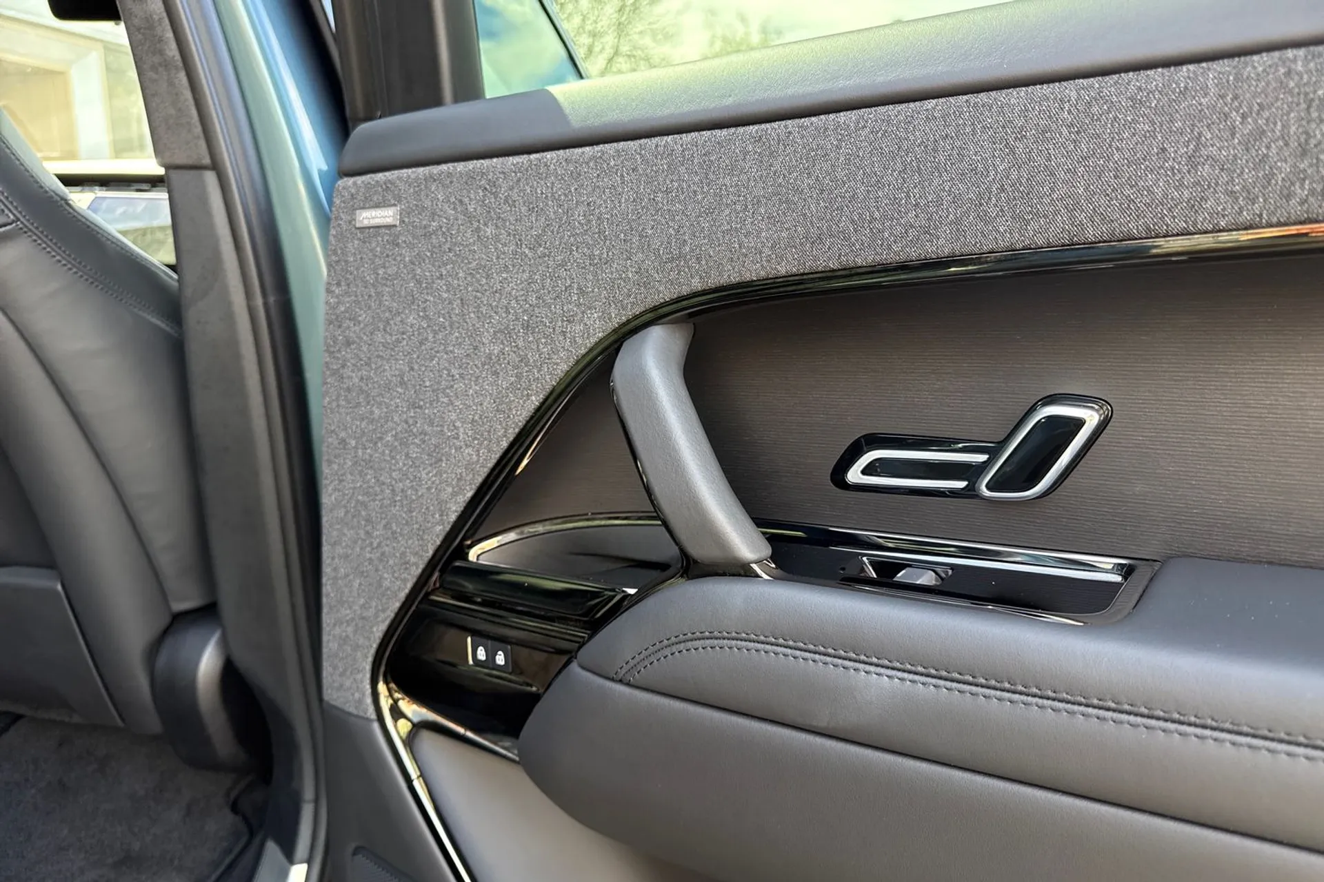 LAND ROVER RANGE ROVER SPORT thumbnail image number 35