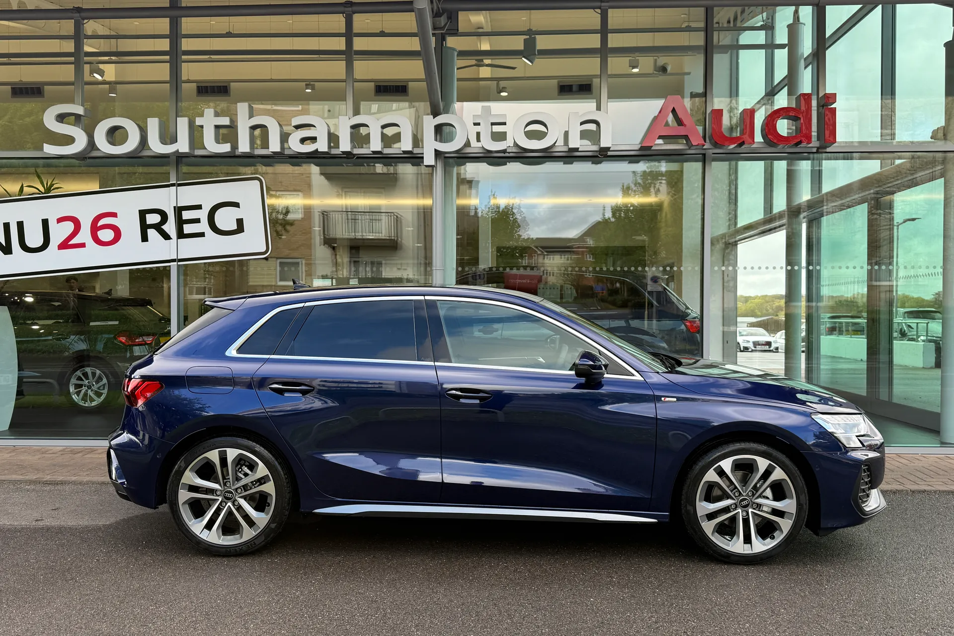 Audi A3 thumbnail image number 2