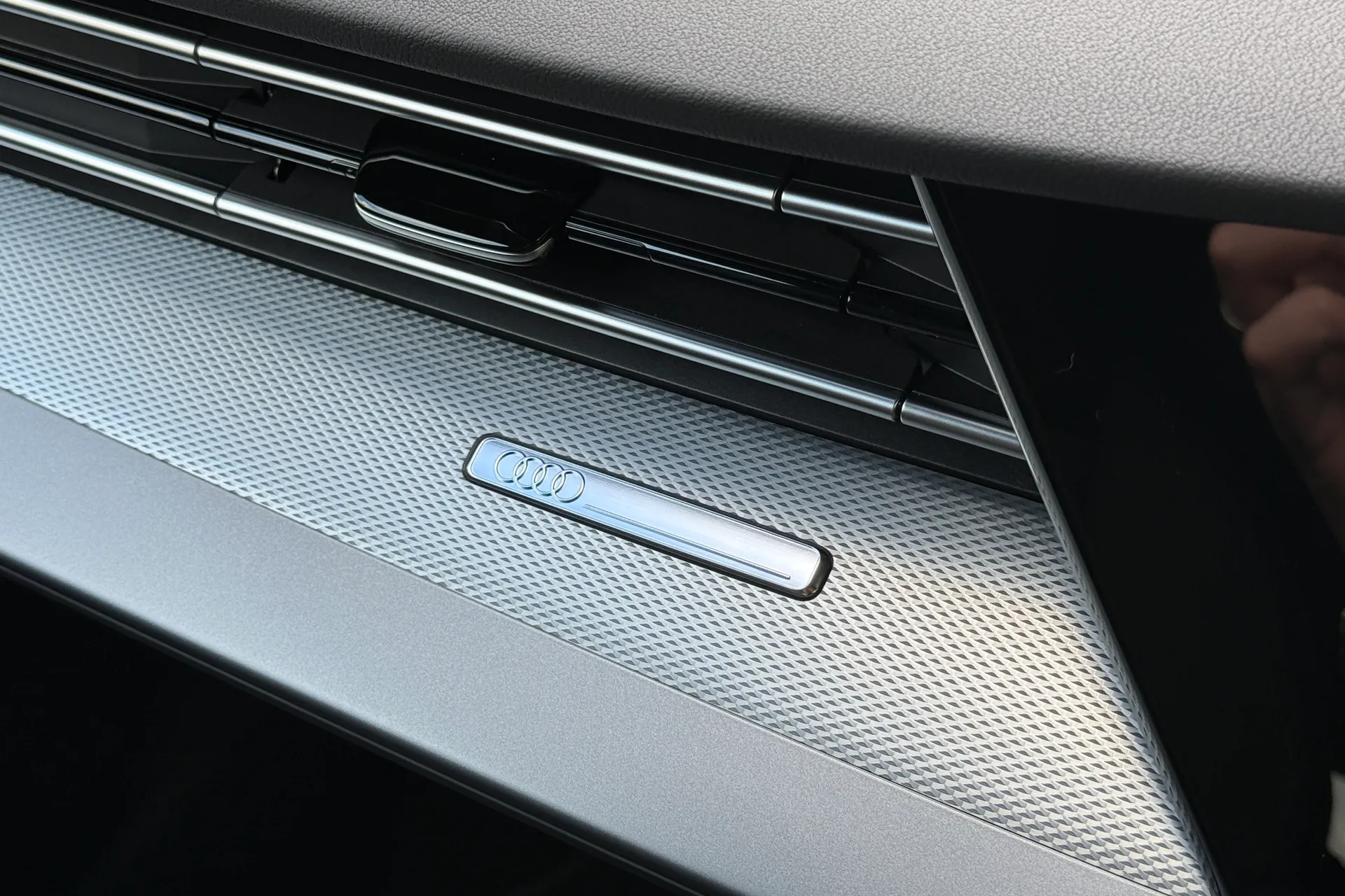 Audi A3 thumbnail image number 23