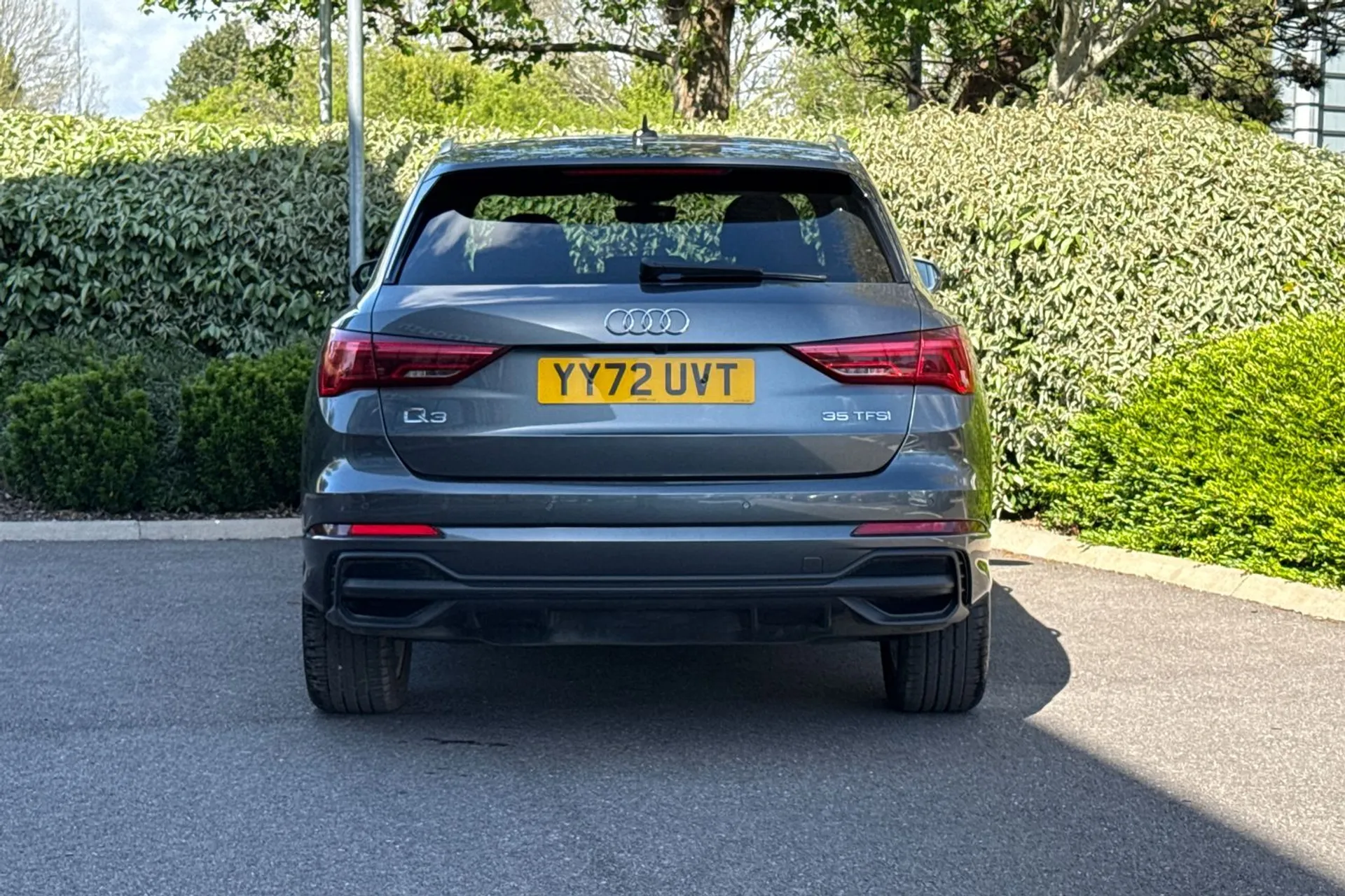 Audi Q3 thumbnail image number 17