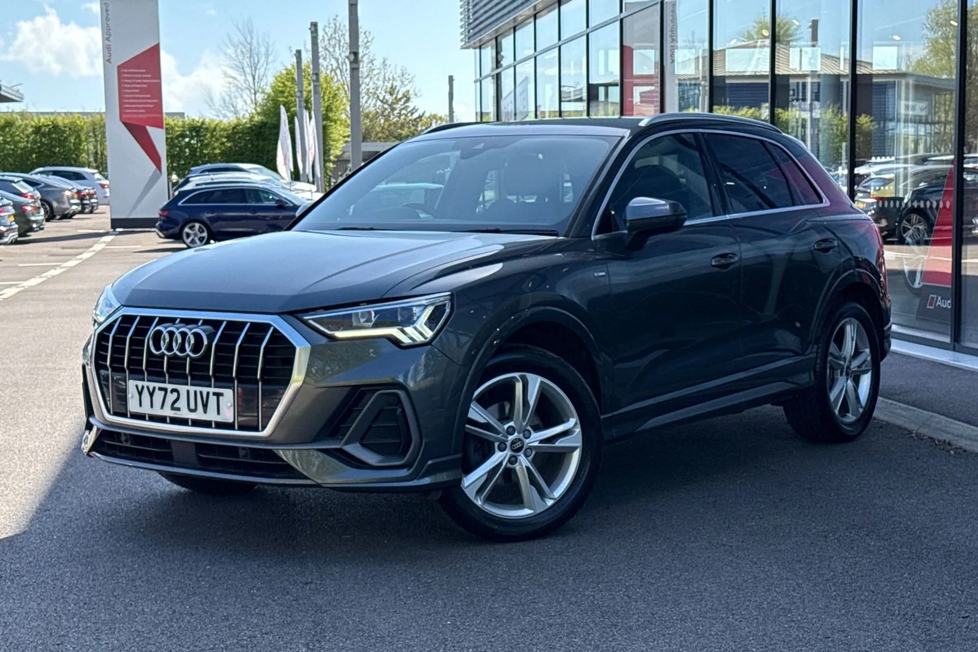Audi Q3 thumbnail image number 5