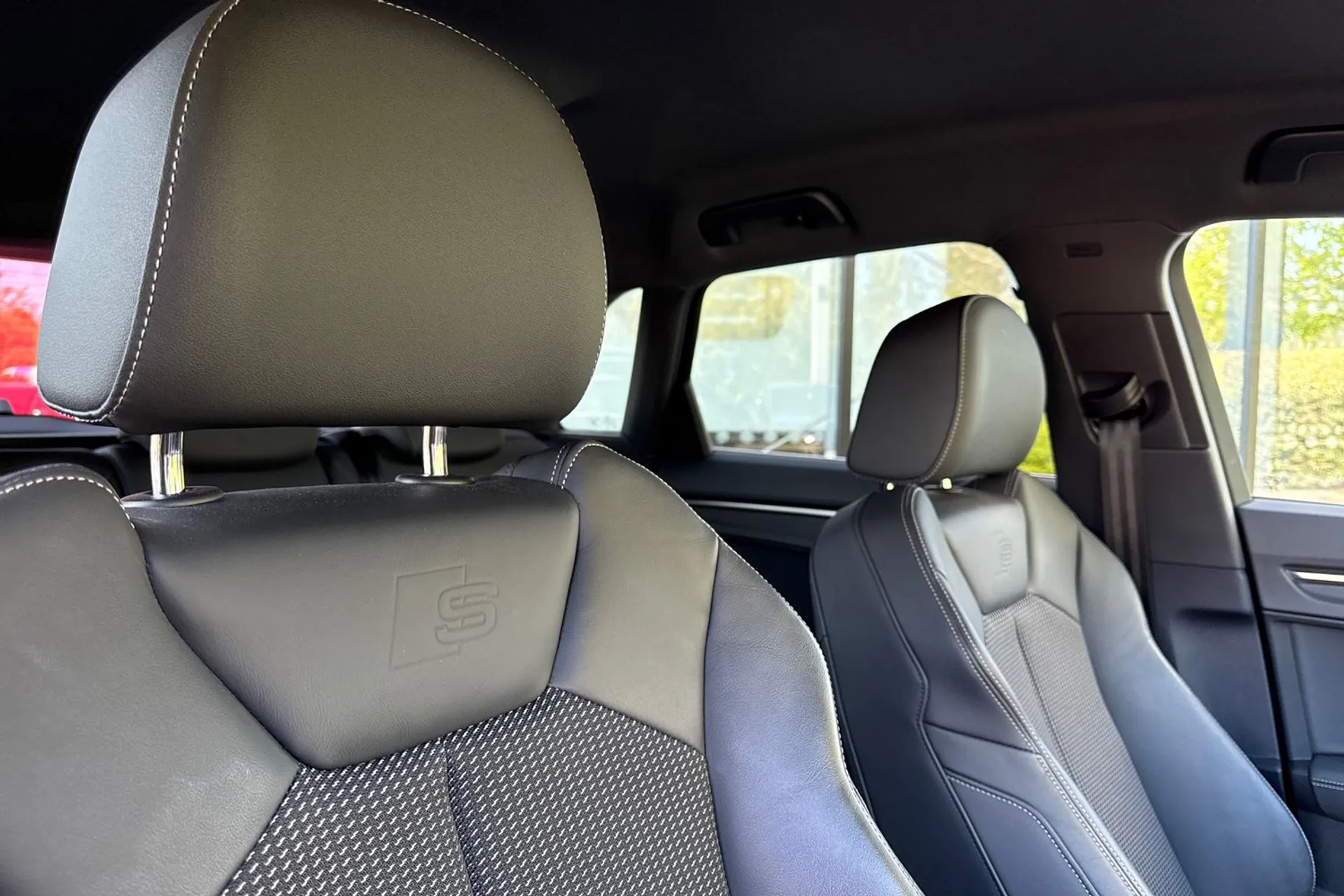 Audi Q3 thumbnail image number 44