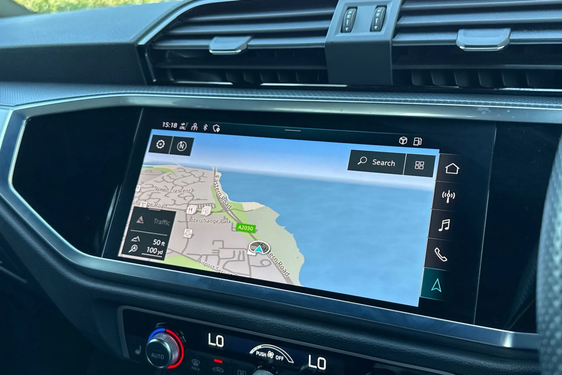 Audi Q3 thumbnail image number 6