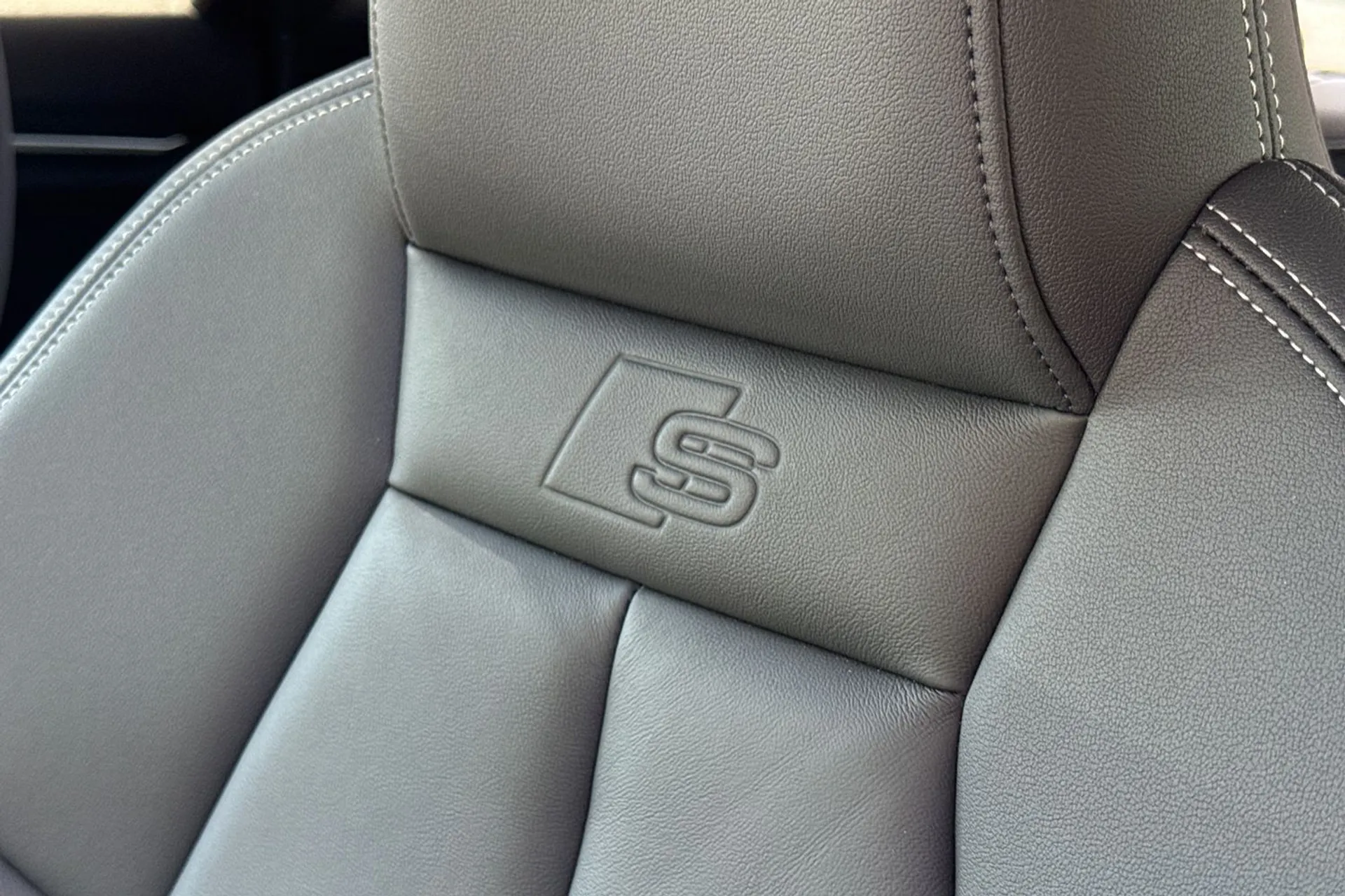 Audi A3 thumbnail image number 31