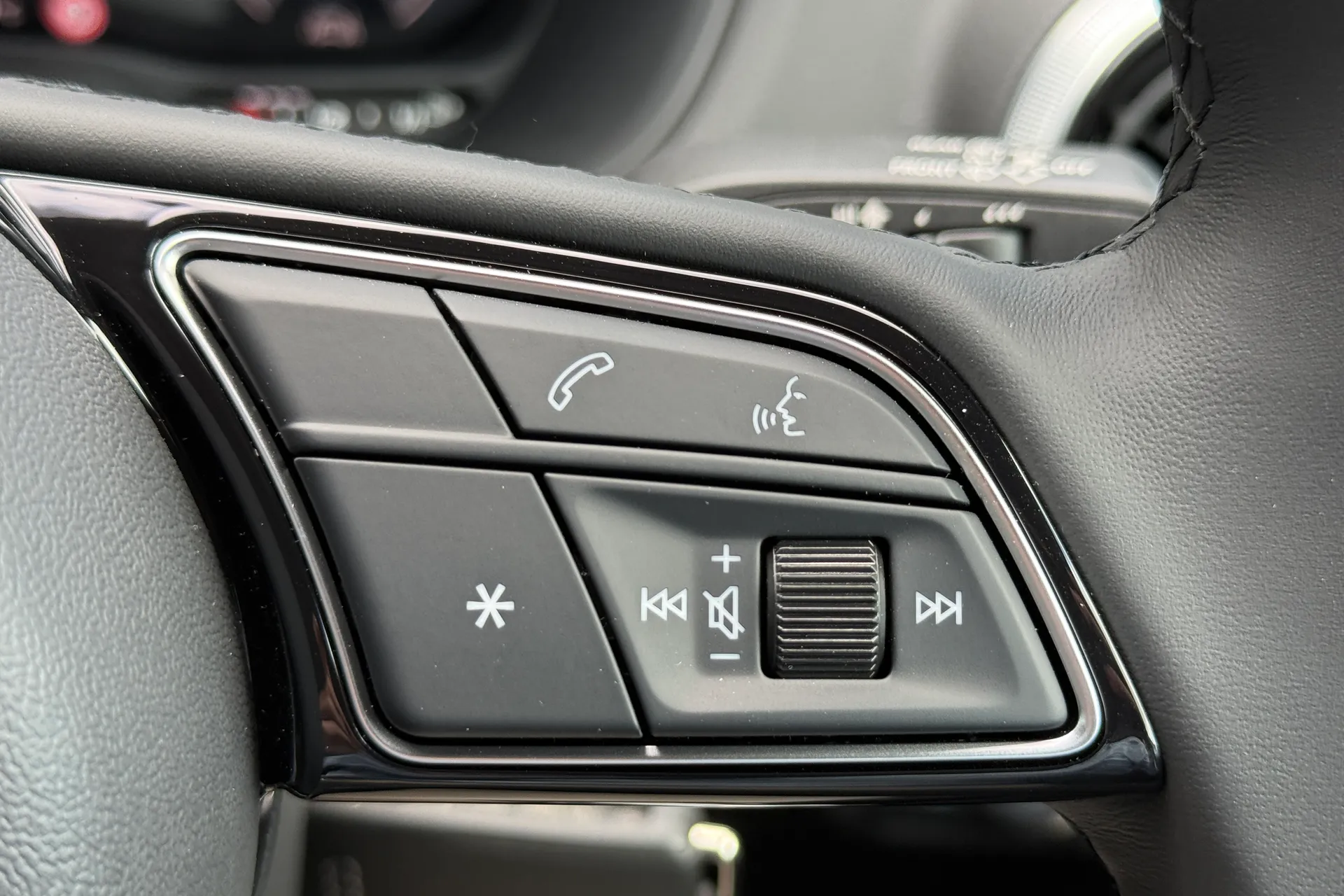 Audi Q2 thumbnail image number 27