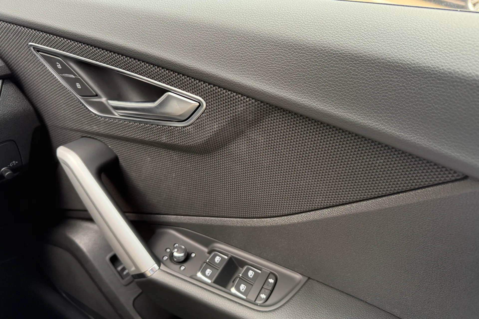 Audi Q2 thumbnail image number 22