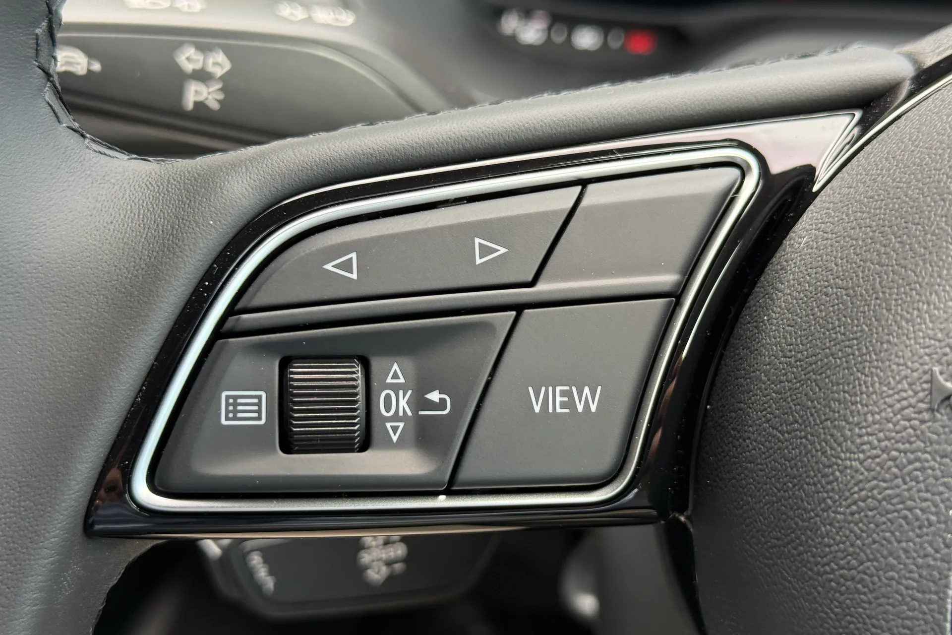 Audi Q2 thumbnail image number 26