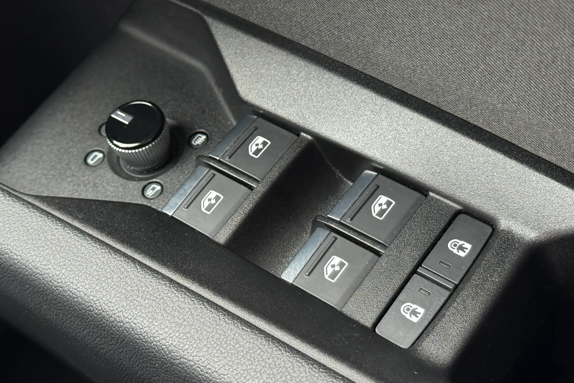 Audi Q4 thumbnail image number 20