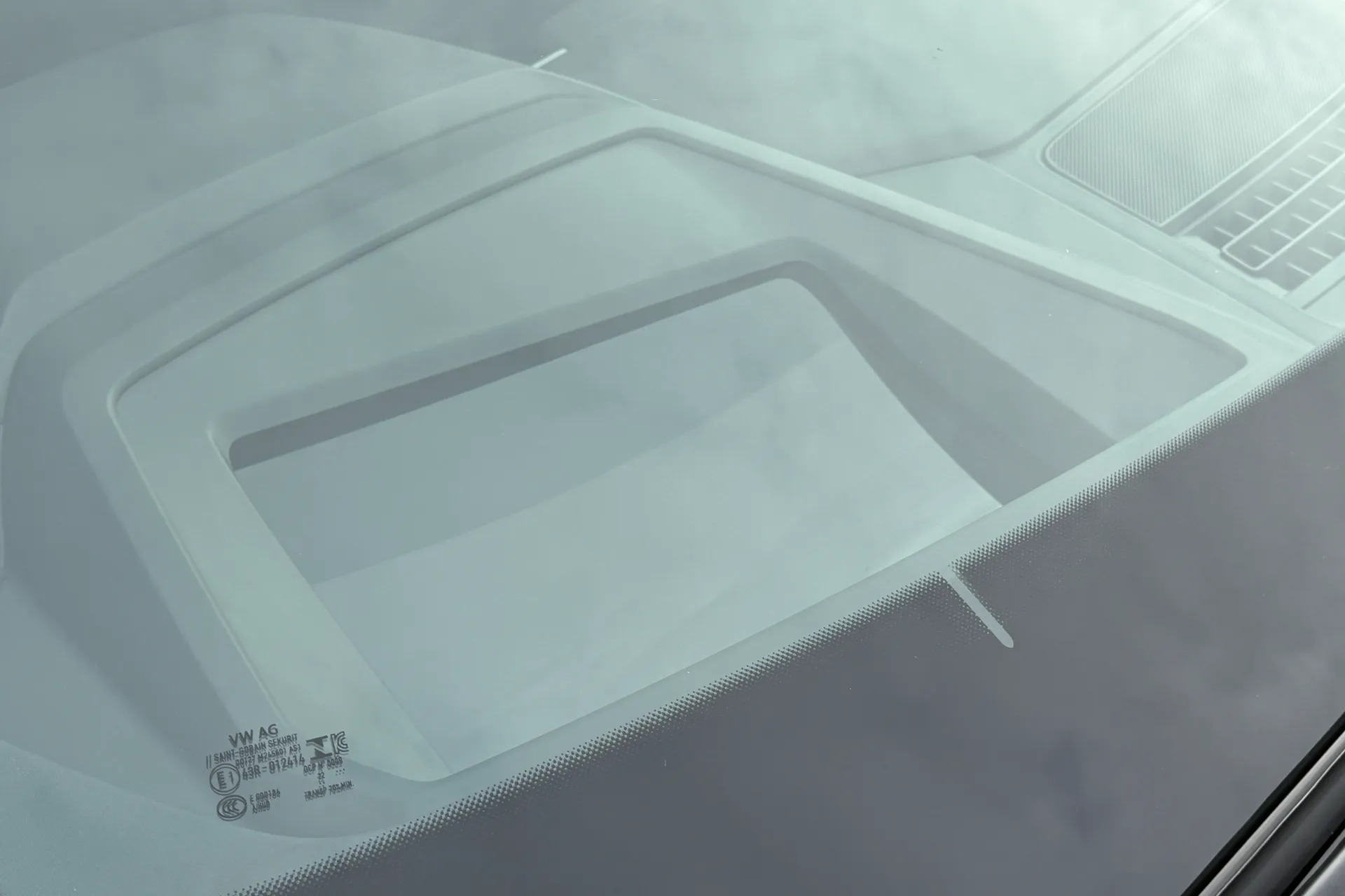 Audi Q4 thumbnail image number 8