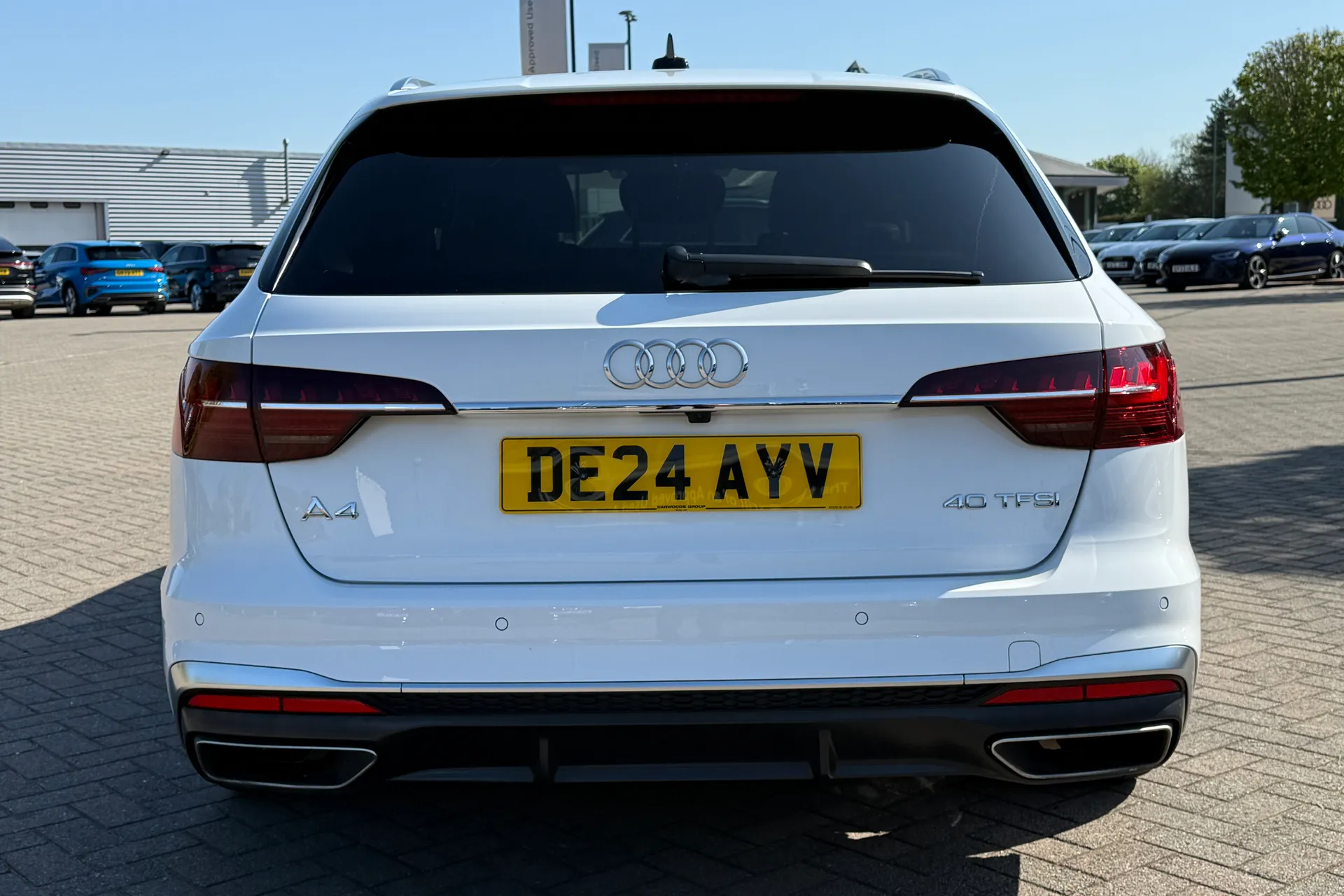 Audi A4 thumbnail image number 33