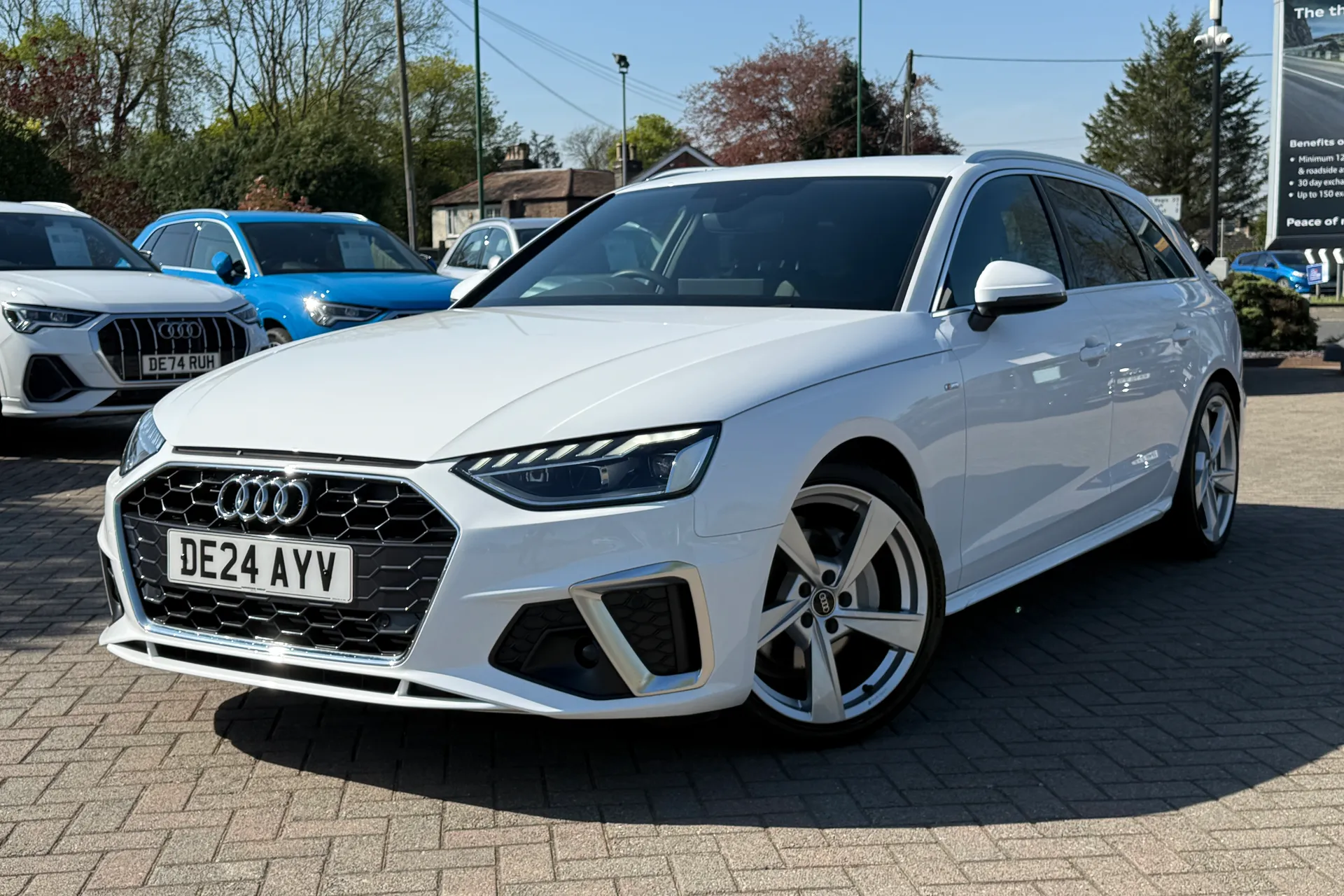 Audi A4 thumbnail image number 26