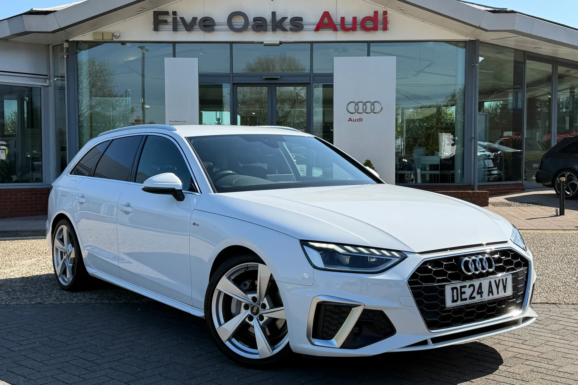 2024 A4 2.0 TFSI 40 S LINE ESTATE 5DR PETROL S TRONIC EURO 6... photo