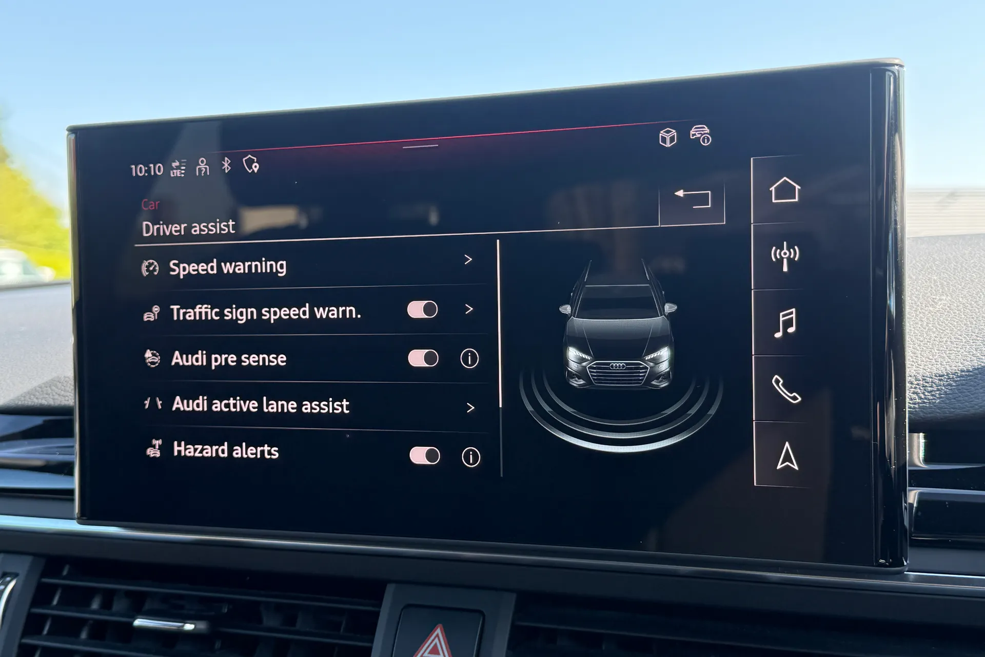 Audi A4 thumbnail image number 12
