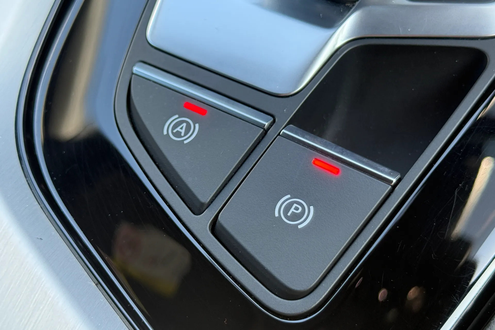Audi A4 thumbnail image number 41