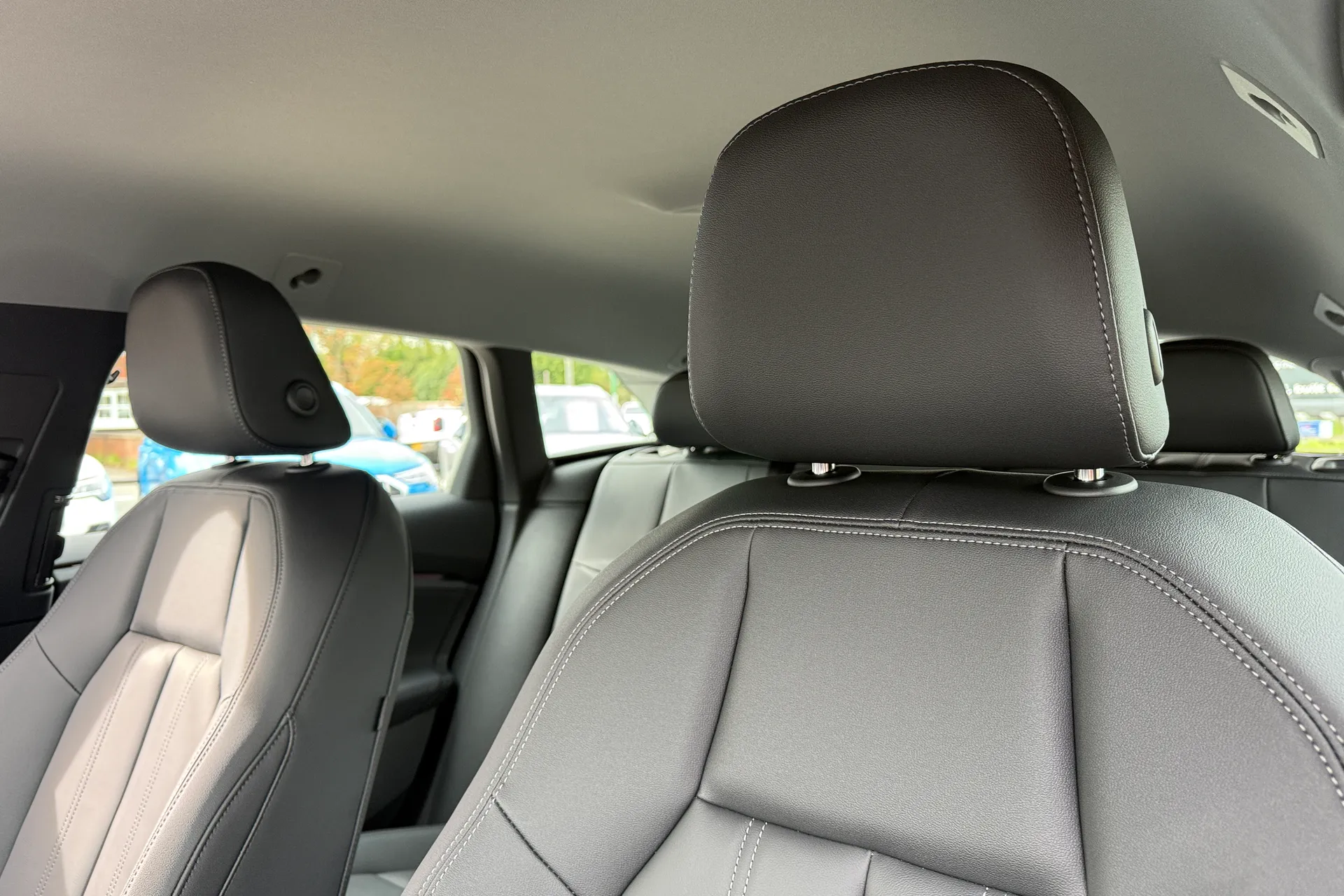 Audi A6 thumbnail image number 33