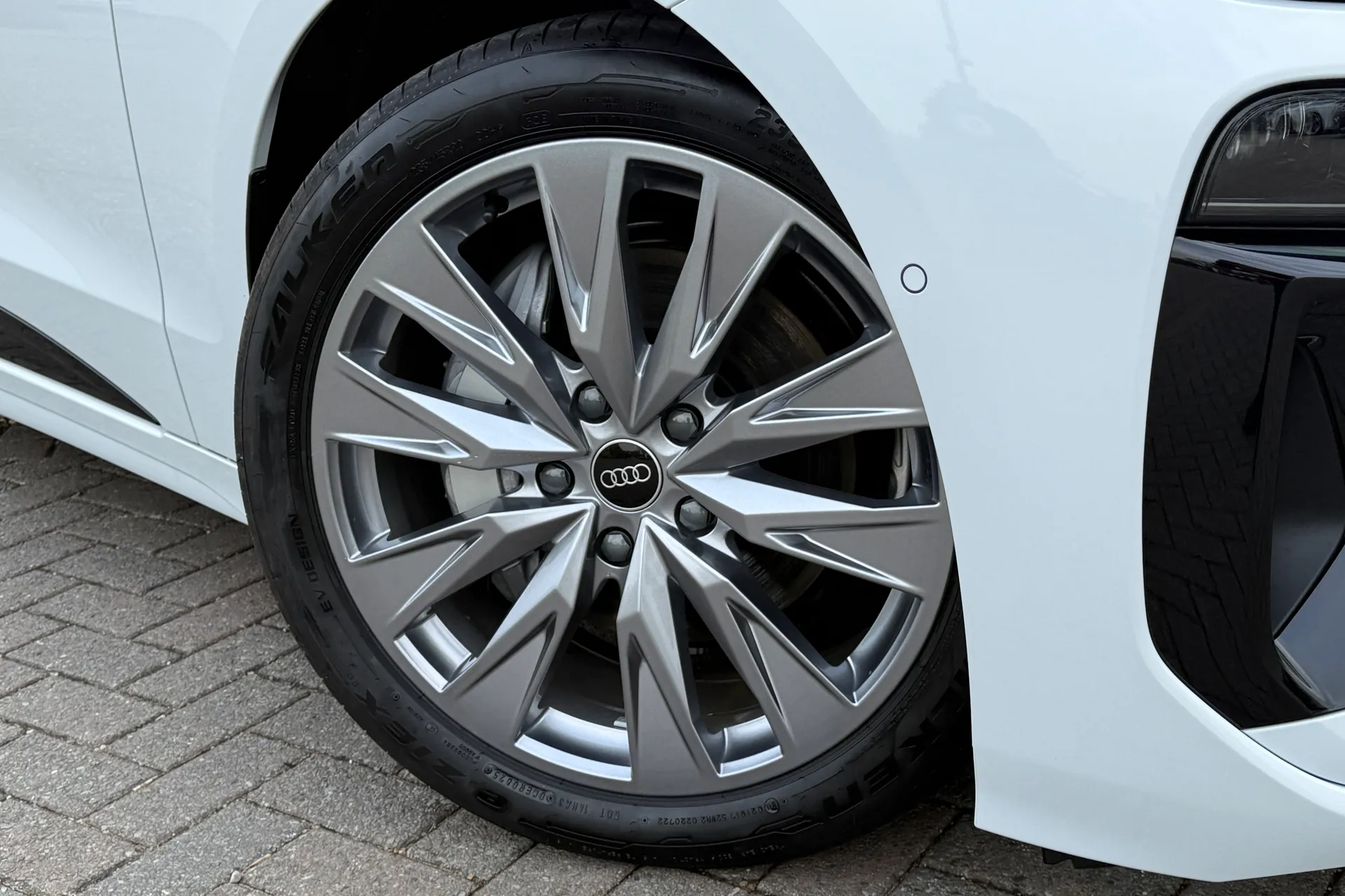 Audi A6 thumbnail image number 7