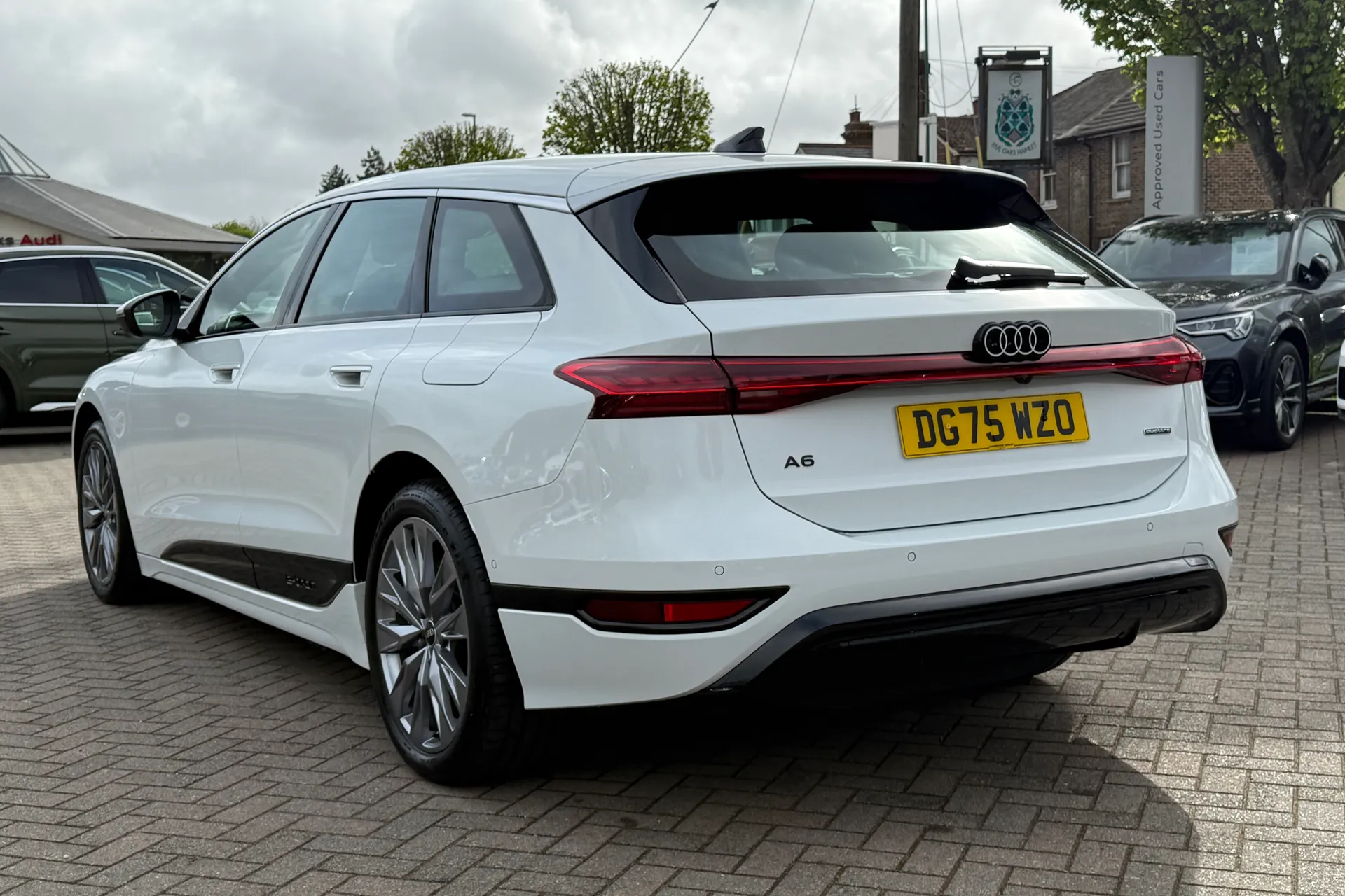 Audi A6 thumbnail image number 36