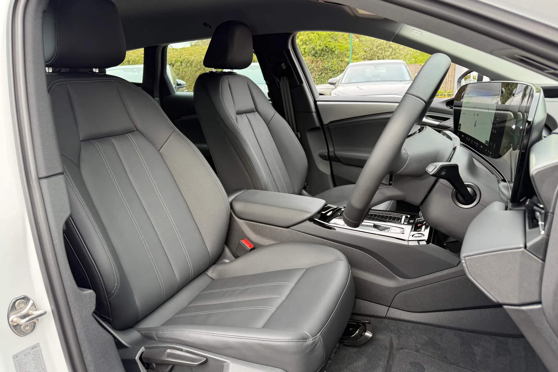Audi A6 thumbnail image number 29