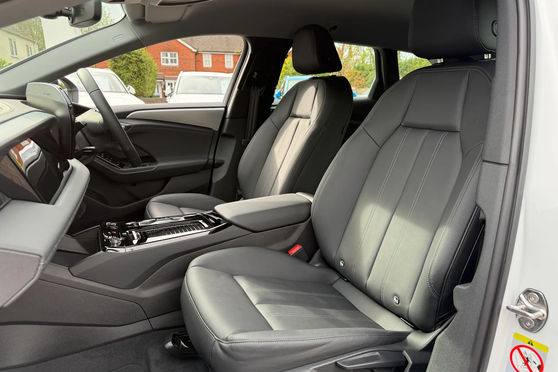 Audi A6 thumbnail image number 32